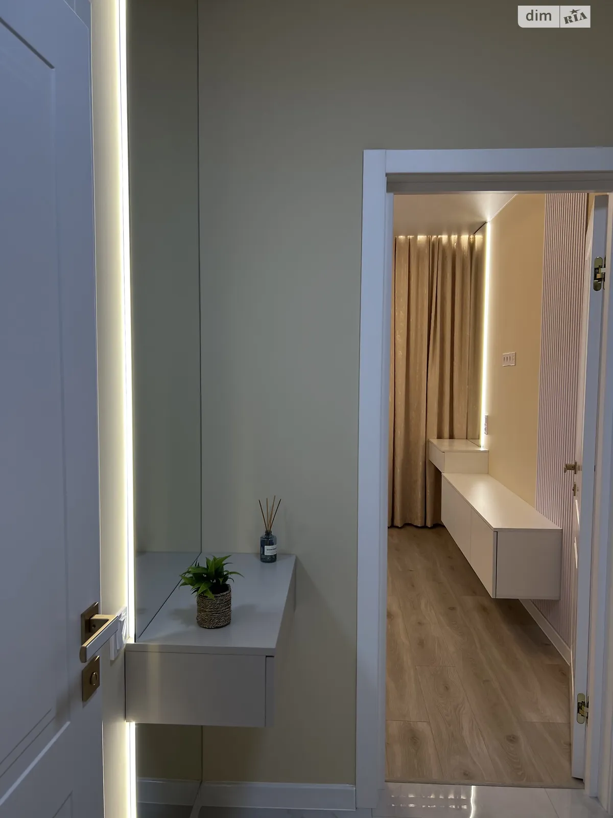 Продается 1-комнатная квартира 44 кв. м в Ровно, ул. Фабричная - фото 1
