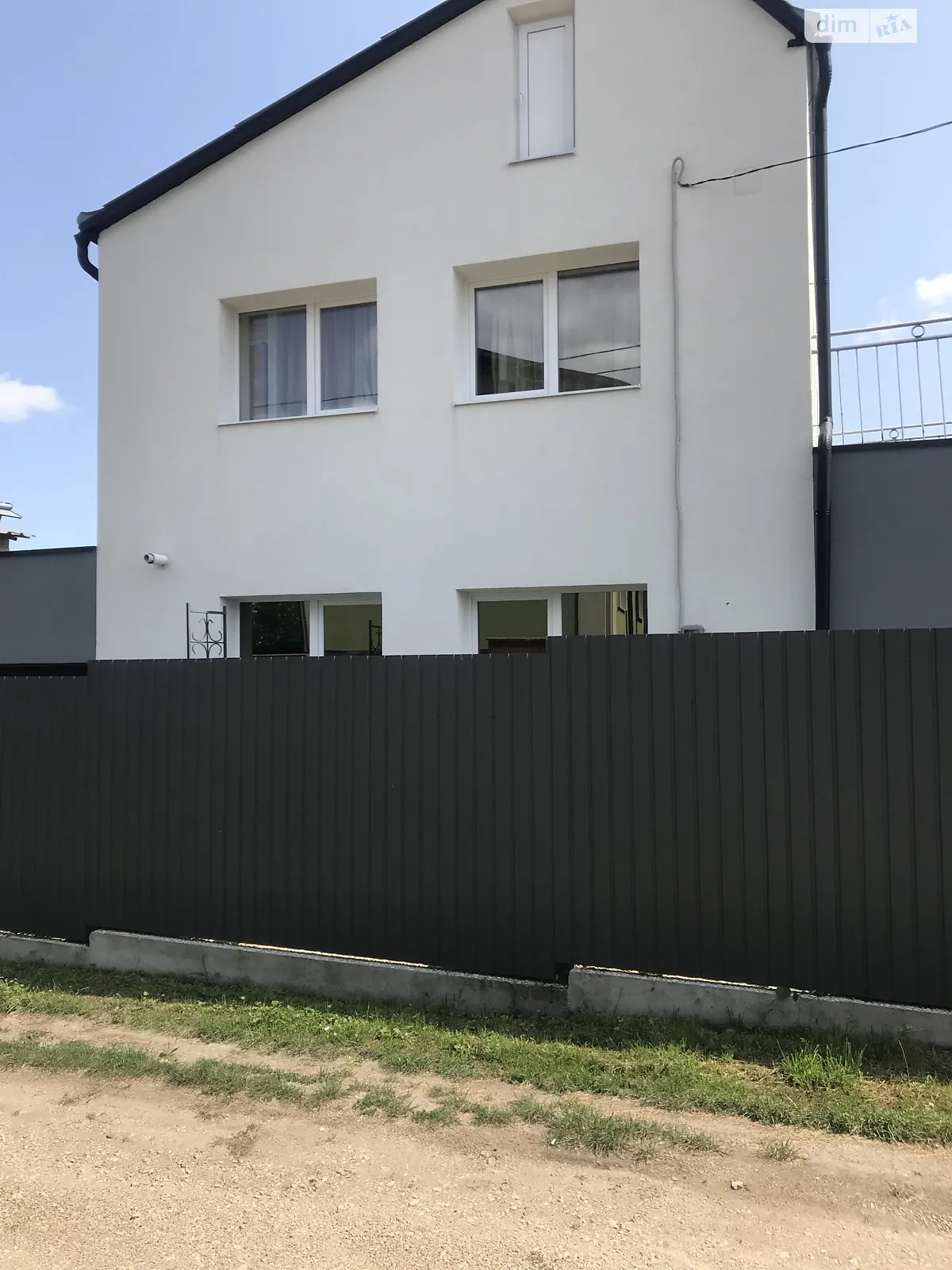 Продается дом на 2 этажа 126 кв. м с баней/сауной, цена: 90000 $ - фото 1