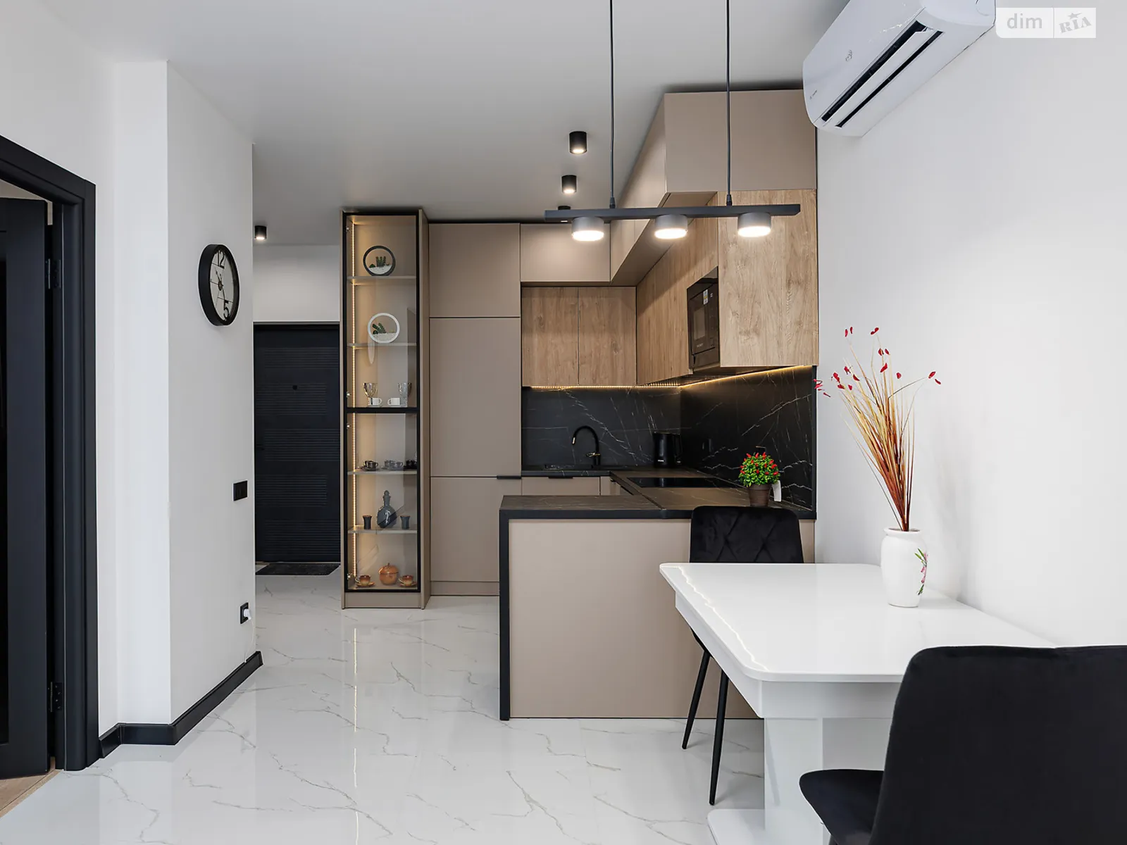 Сдается в аренду 1-комнатная квартира 46.7 кв. м в Львове, ул. Кульпарковская, 93 корпус 4 - фото 1