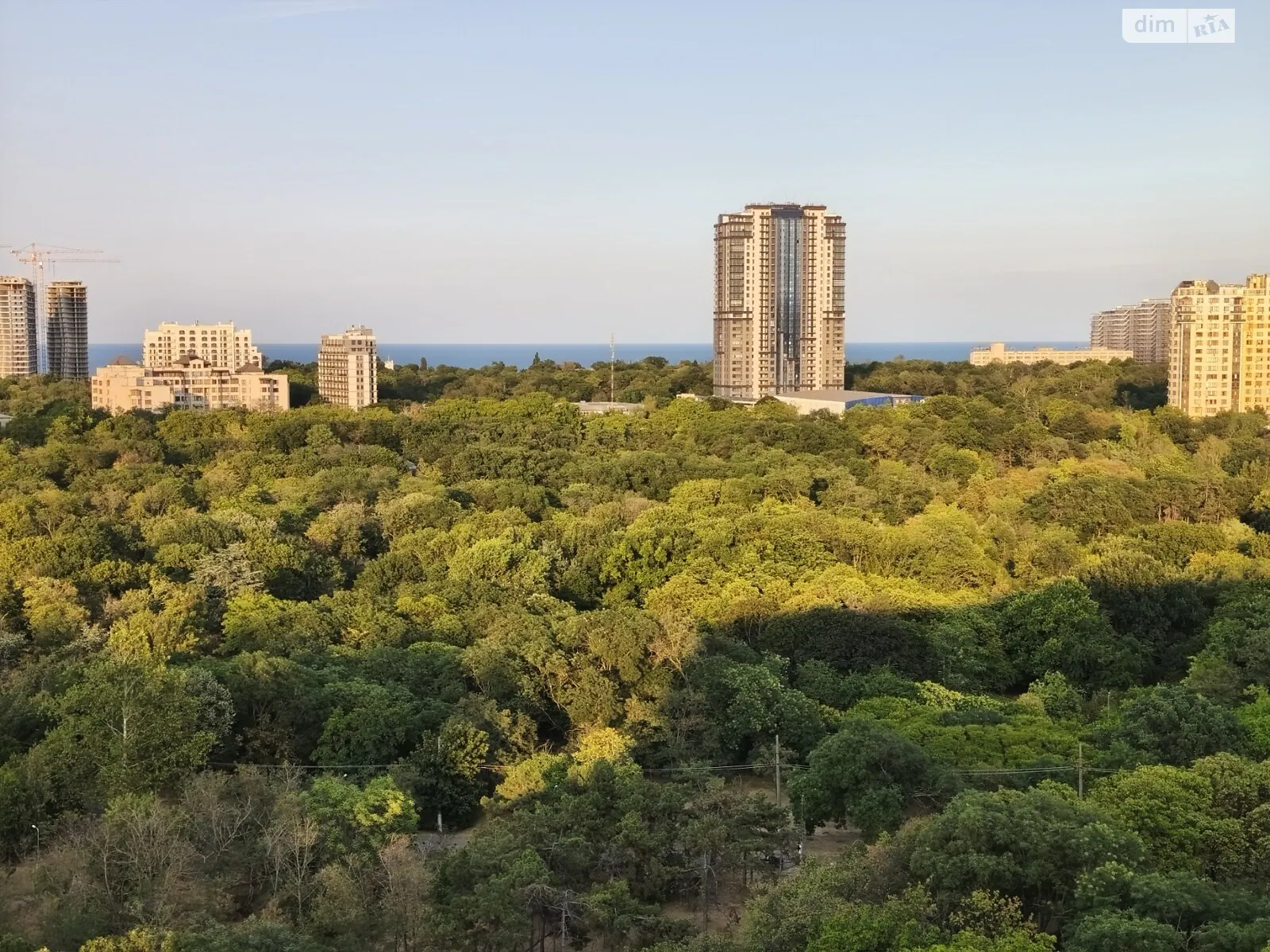 Продается 1-комнатная квартира 58 кв. м в Одессе, ул. Добровольцев(Маршала Говорова), 11/1 - фото 1