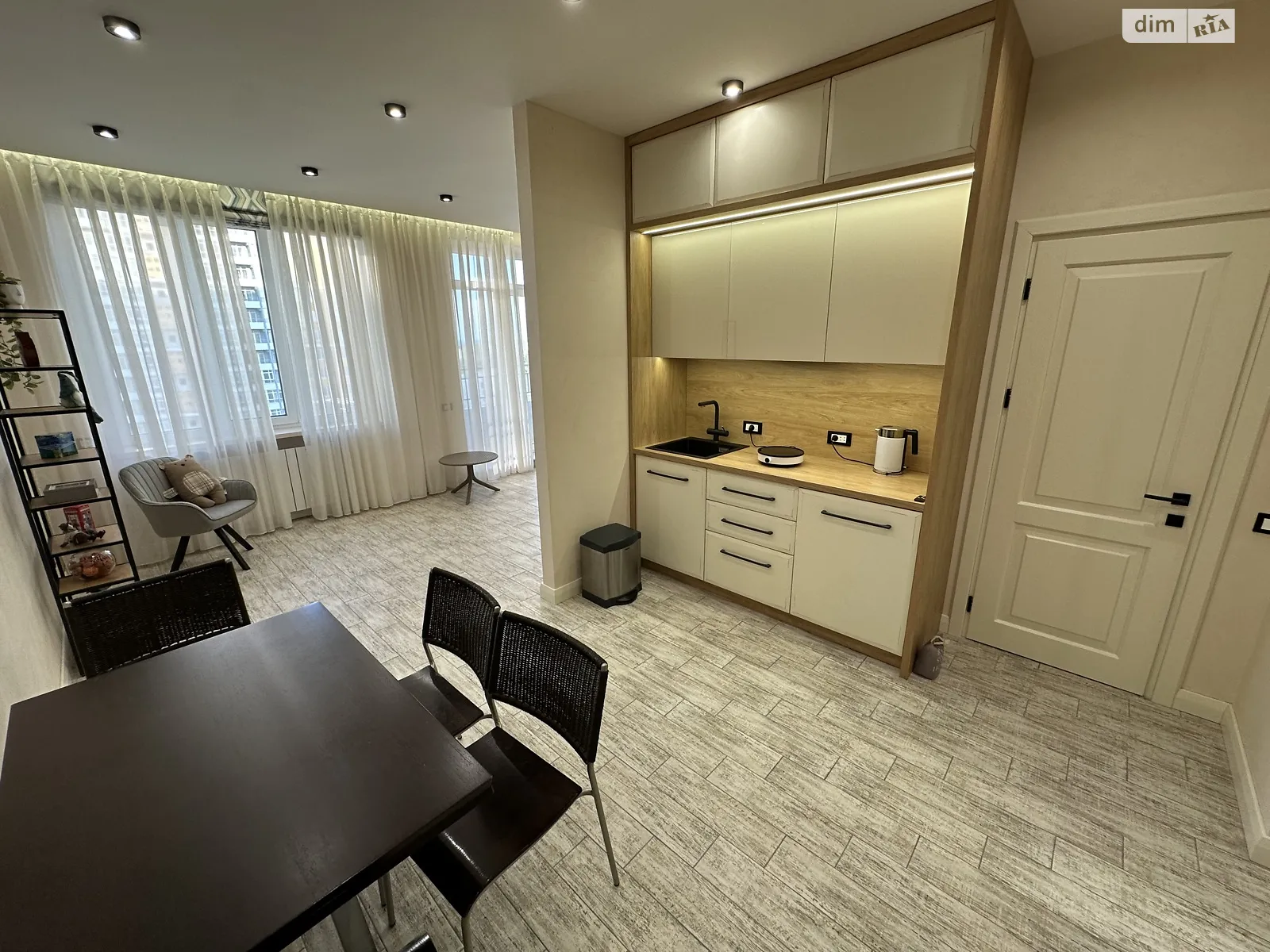 Сдается в аренду 2-комнатная квартира 70 кв. м в Одессе, просп. Леси Украинки, 19А - фото 1