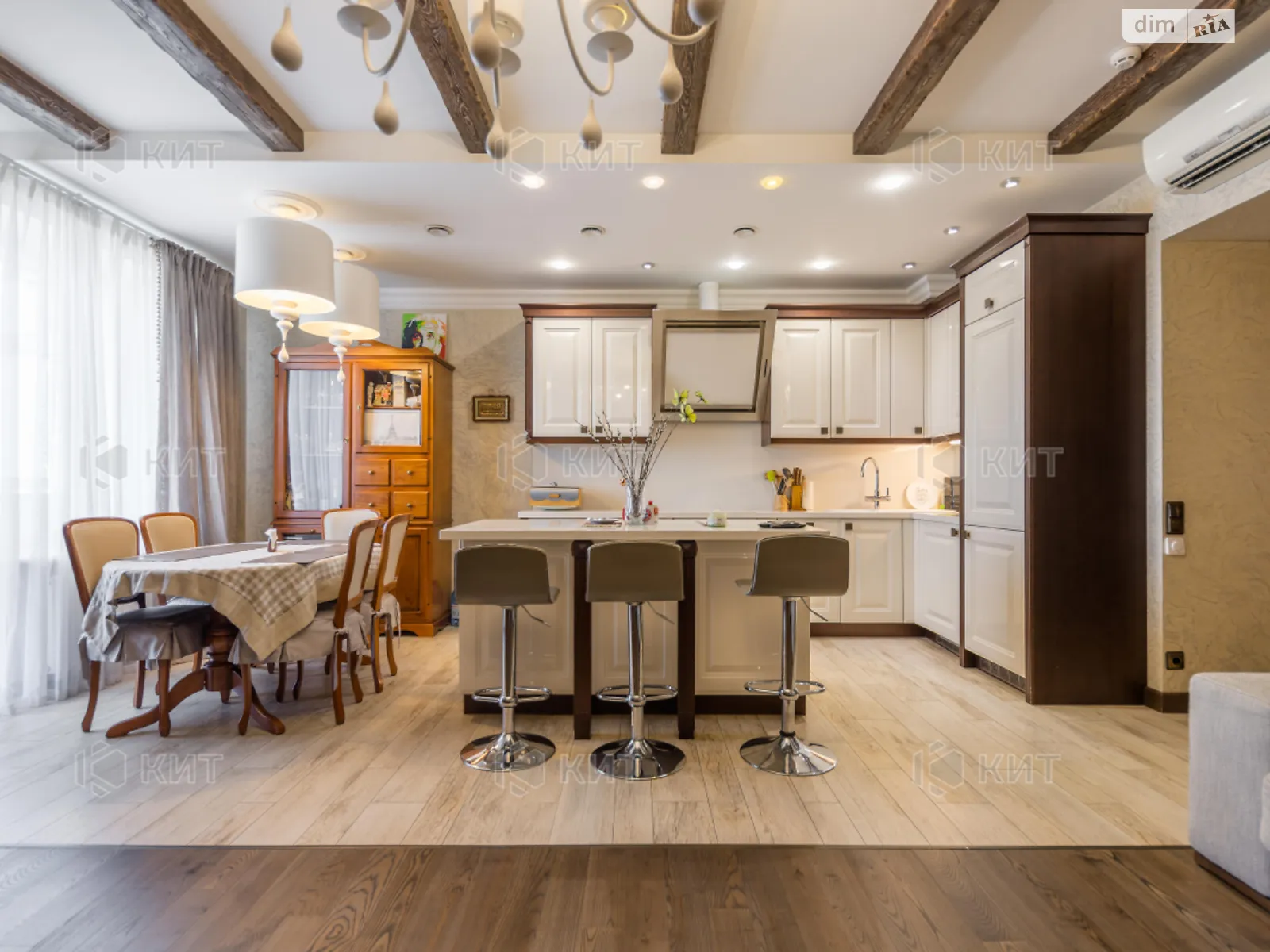 Продается 4-комнатная квартира 173.9 кв. м в Харькове, ул. Рымарская, 25 - фото 1