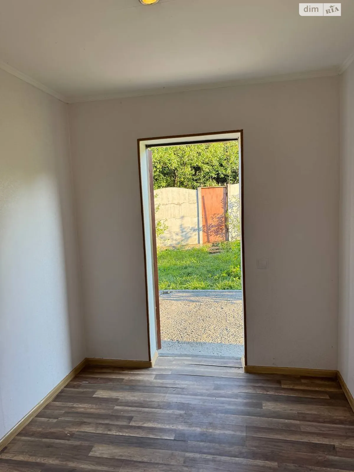 Продается дом на 2 этажа 148.5 кв. м с участком, цена: 62000 $ - фото 1