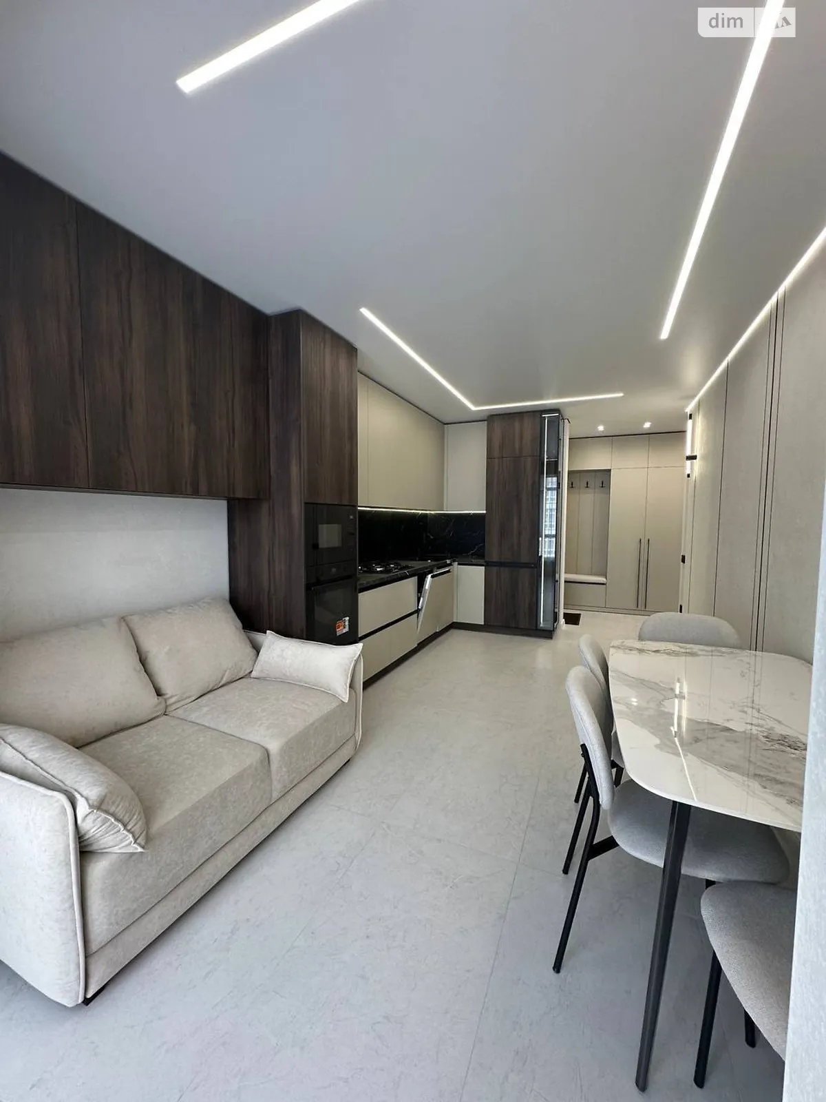 Продається 2-кімнатна квартира 65 кв. м у Івано-Франківську, вул. Височана Семена, 20 - фото 1