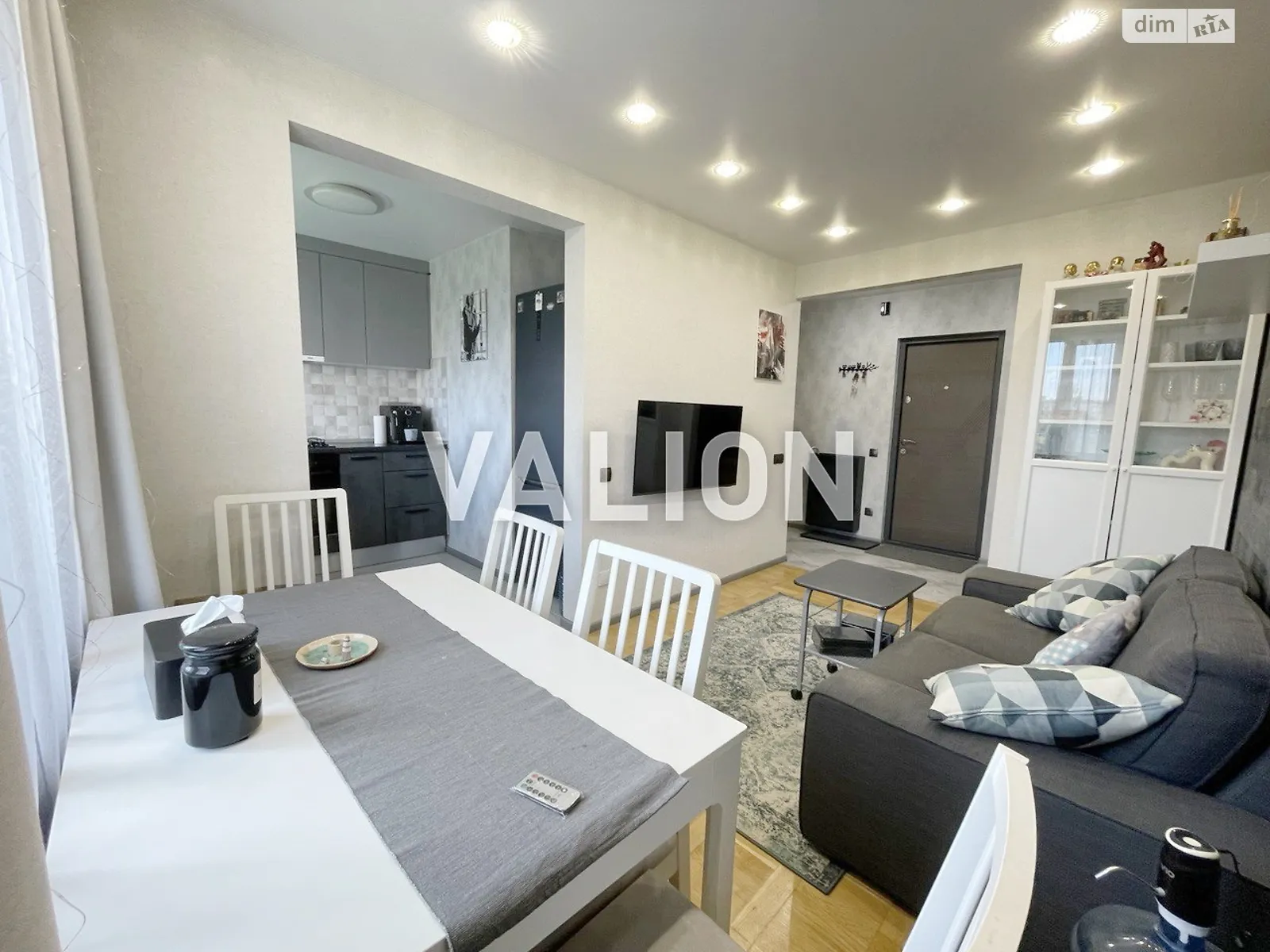 Продается 2-комнатная квартира 46.4 кв. м в Киеве, ул. Левка Лукьяненко, 4А - фото 1