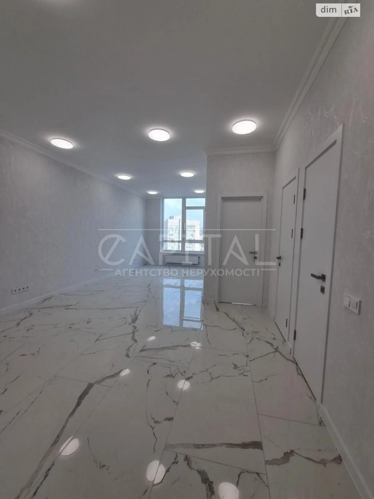 Продается офис 47 кв. м в бизнес-центре, цена: 130000 $ - фото 1