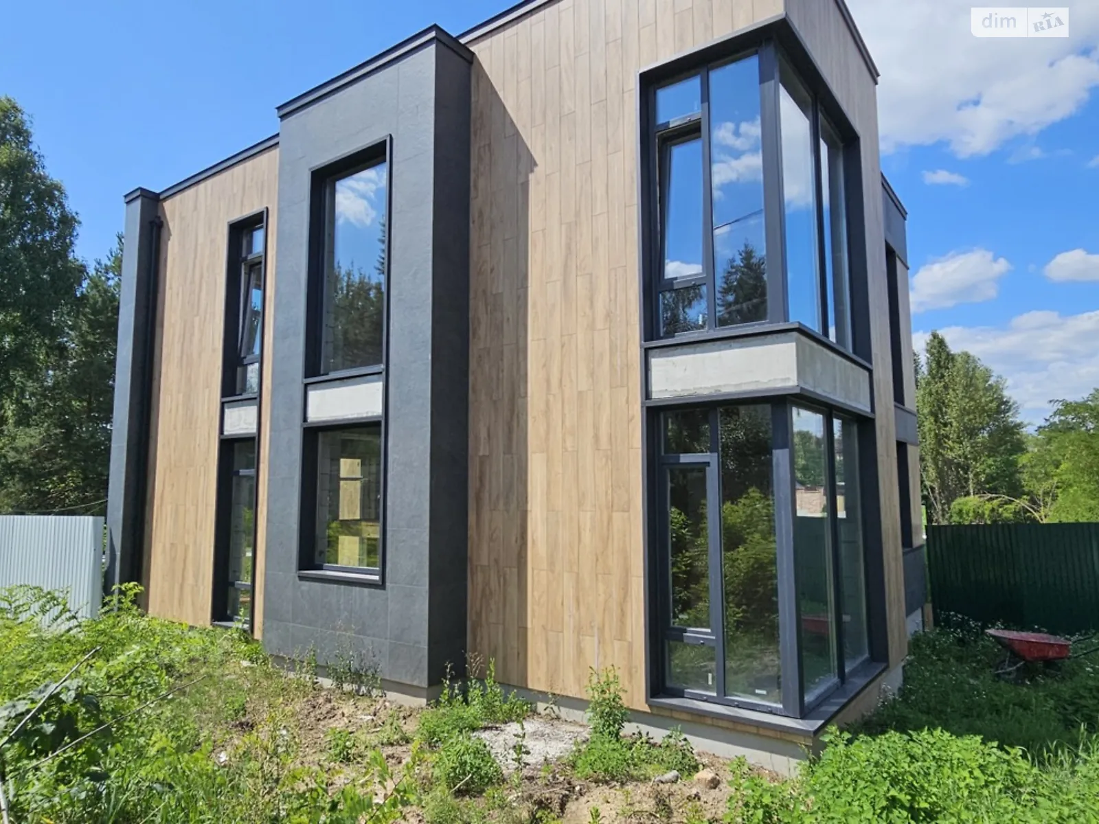 Продається будинок 2 поверховий 160 кв. м з гаражем, цена: 176000 $ - фото 1