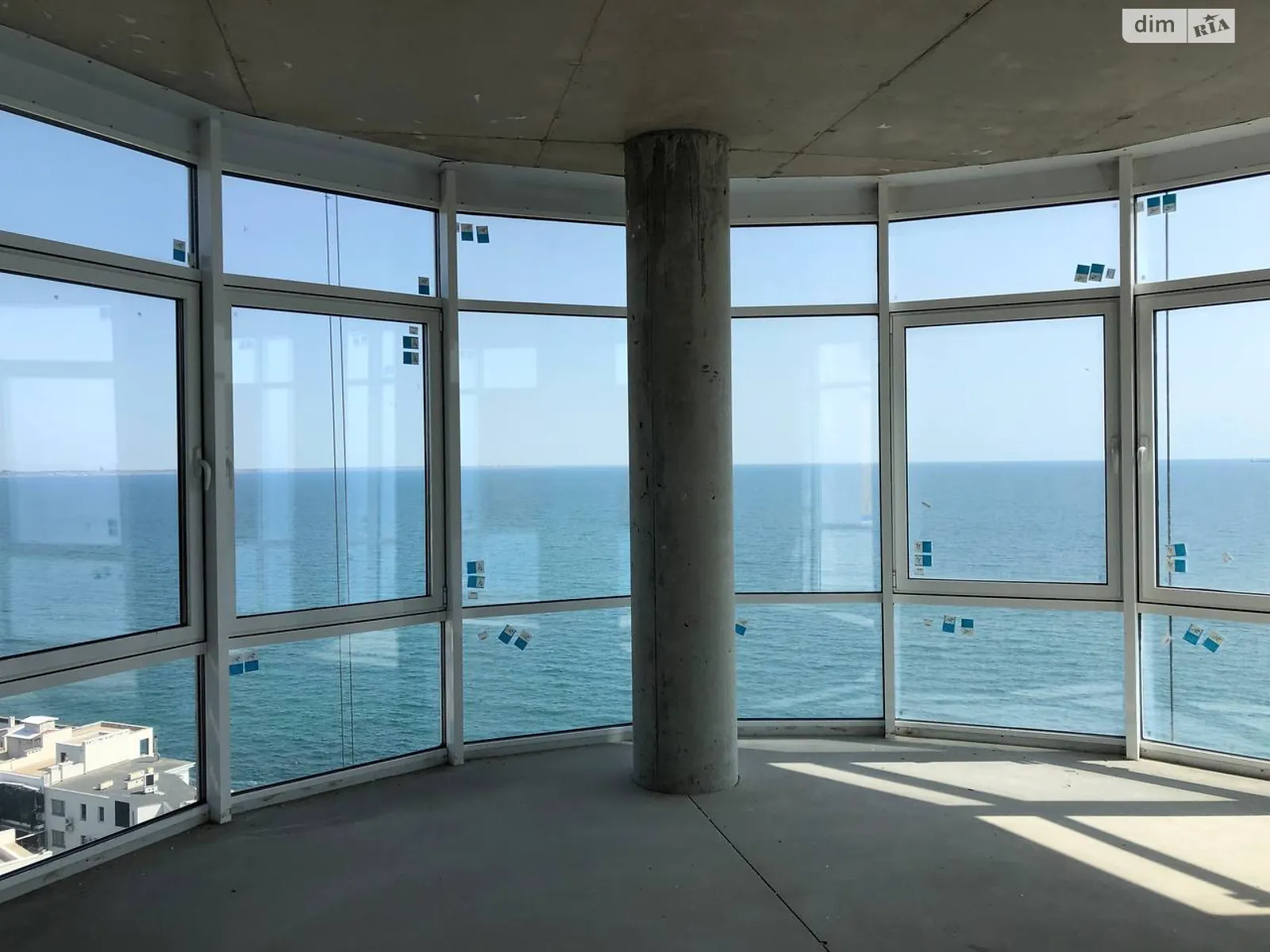 Продается 3-комнатная квартира 189 кв. м в Одессе, пер. Мореходный, 2А - фото 1