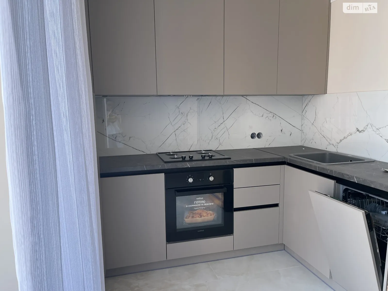 Продается 1-комнатная квартира 32 кв. м в Ужгороде, ул. Богомольца, 17Б - фото 1