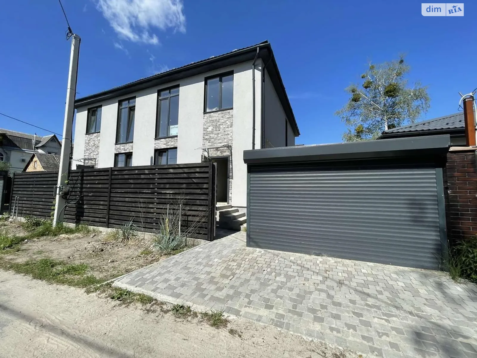 Продается дом на 2 этажа 130 кв. м с террасой, цена: 124999 $ - фото 1