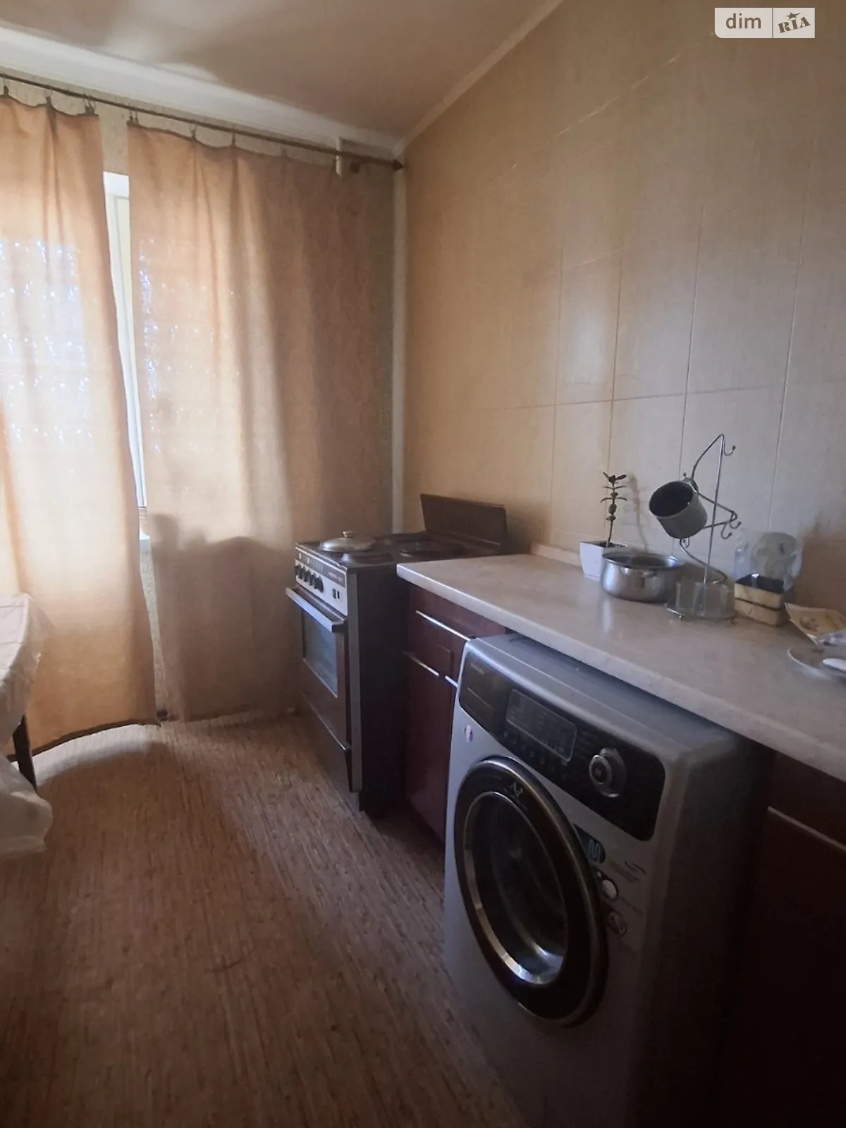 Продается 3-комнатная квартира 68.4 кв. м в Днепре, пер. Джинчарадзе, 1 - фото 1