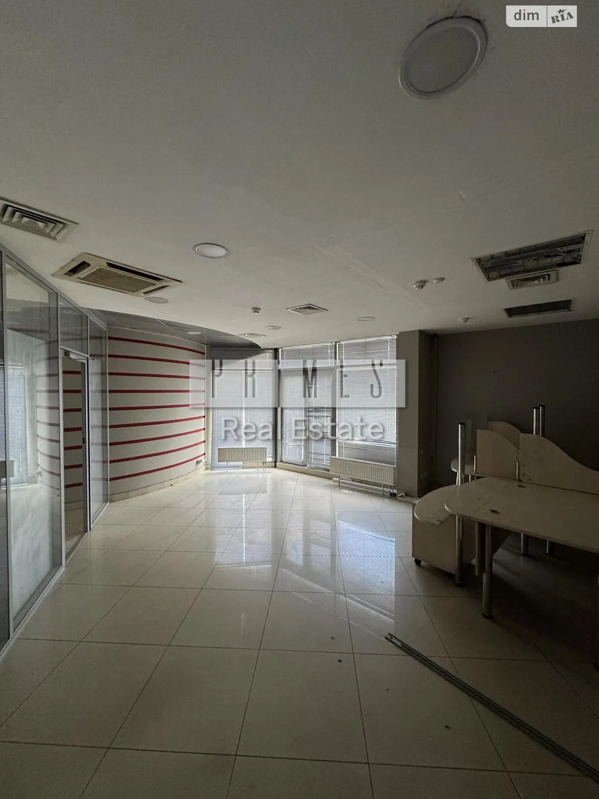 Сдается в аренду офис 320 кв. м в бизнес-центре, цена: 3200 $ - фото 1