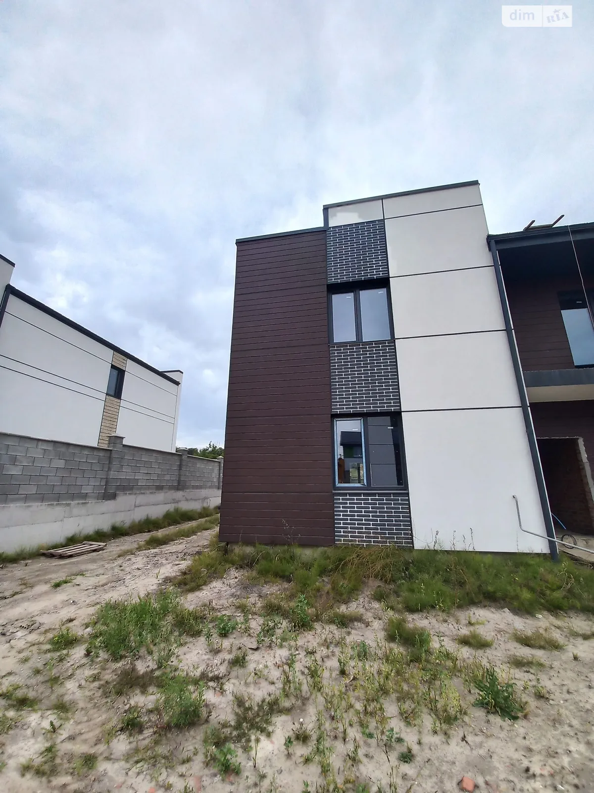 Продается часть дома 100 кв. м с балконом, цена: 65000 $ - фото 1