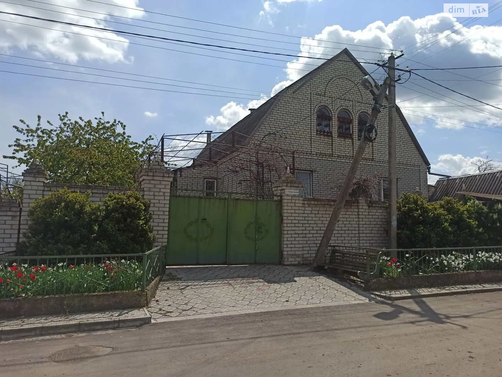 Продается дом на 2 этажа 240 кв. м с балконом, цена: 60000 $ - фото 1
