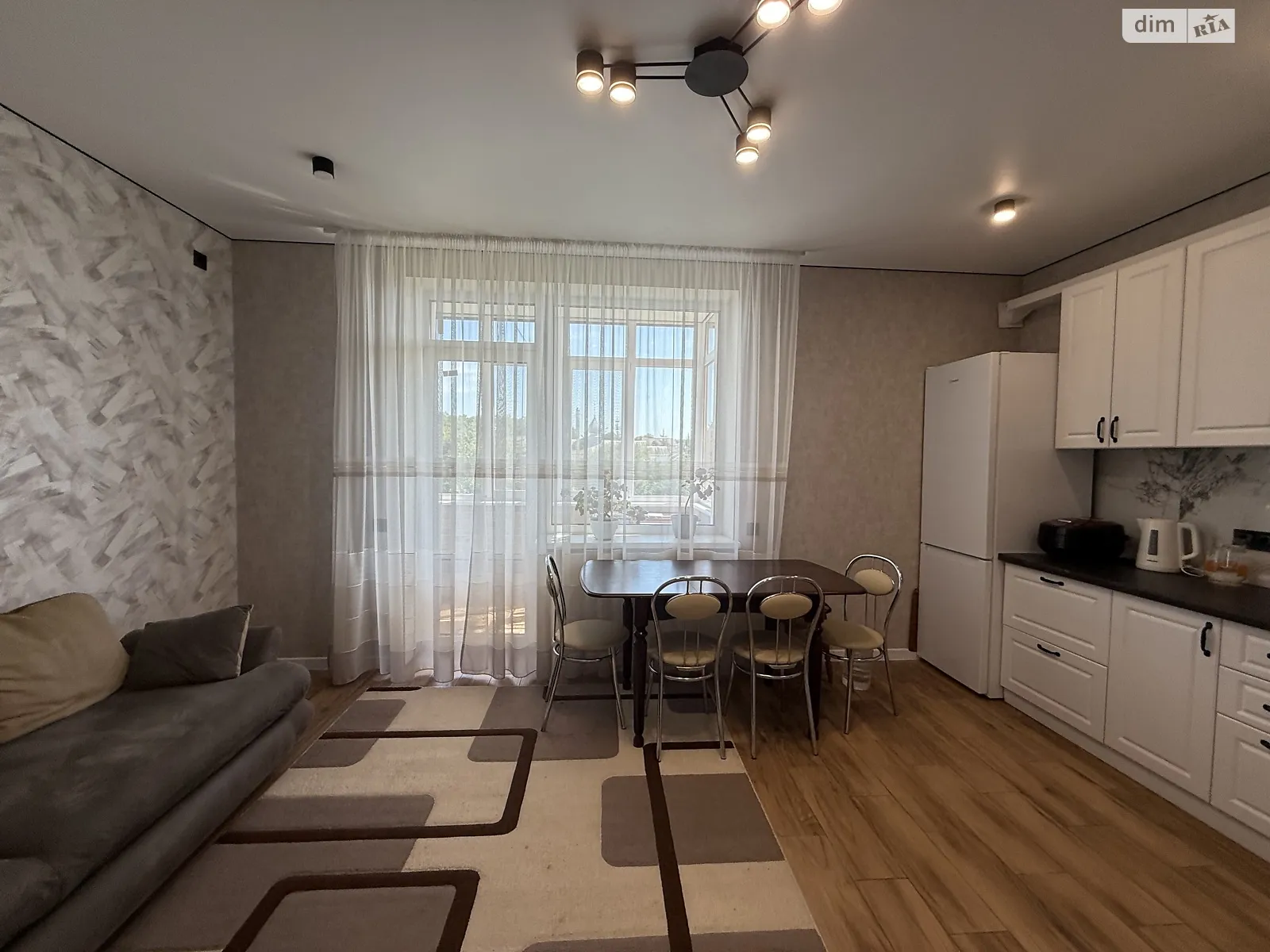 Продается 1-комнатная квартира 52 кв. м в Агрономичном, ул. Грушевского - фото 1