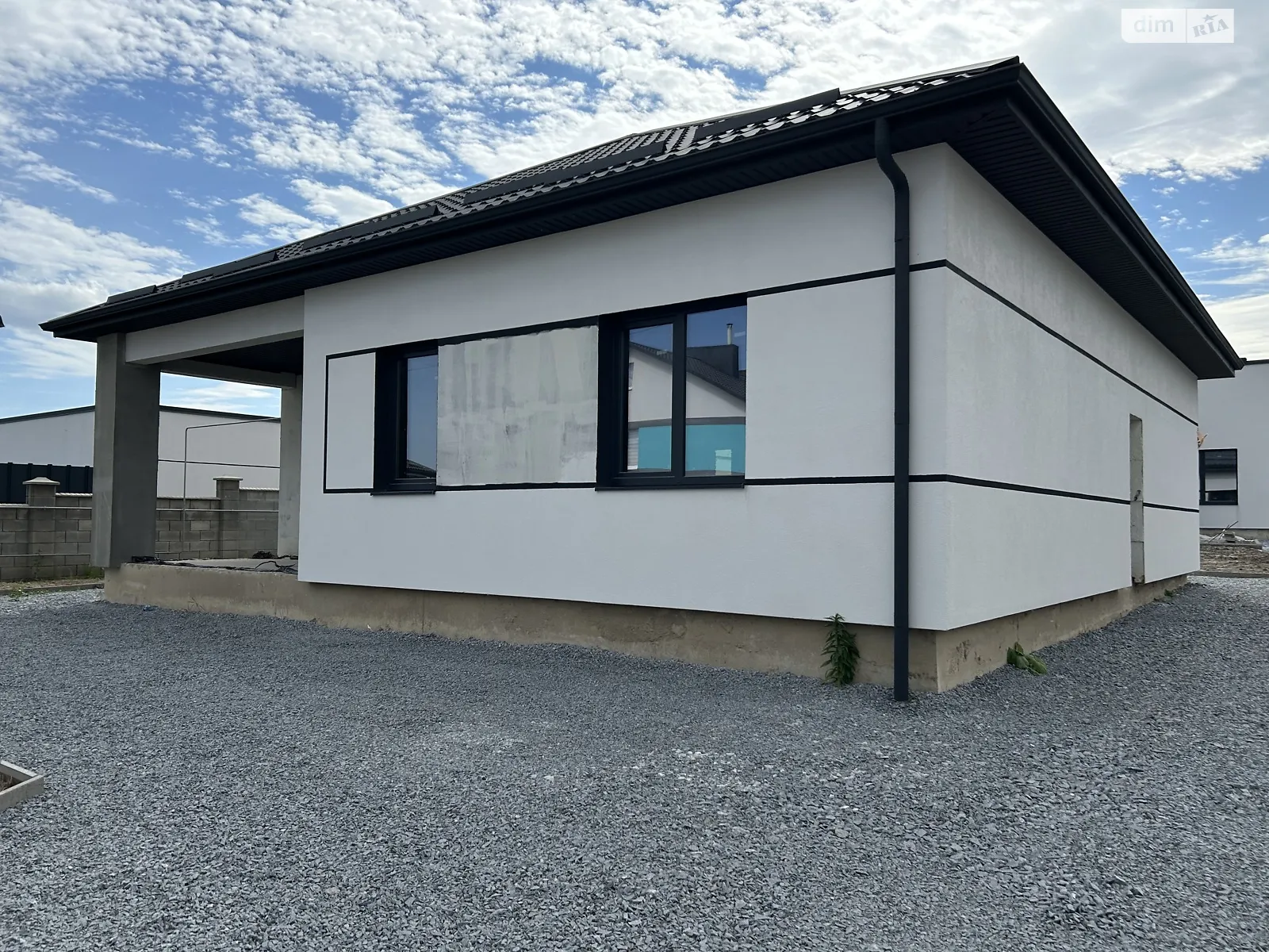 Продается одноэтажный дом 107 кв. м с участком, цена: 85000 $ - фото 1
