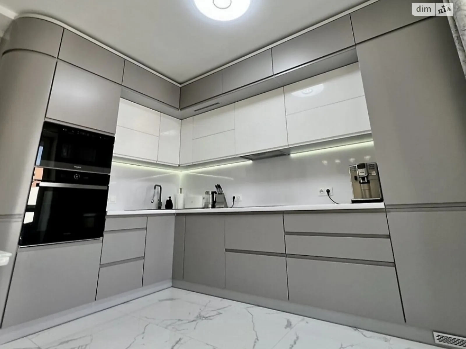 Продается 3-комнатная квартира 103.2 кв. м в, цена: 210000 $ - фото 1