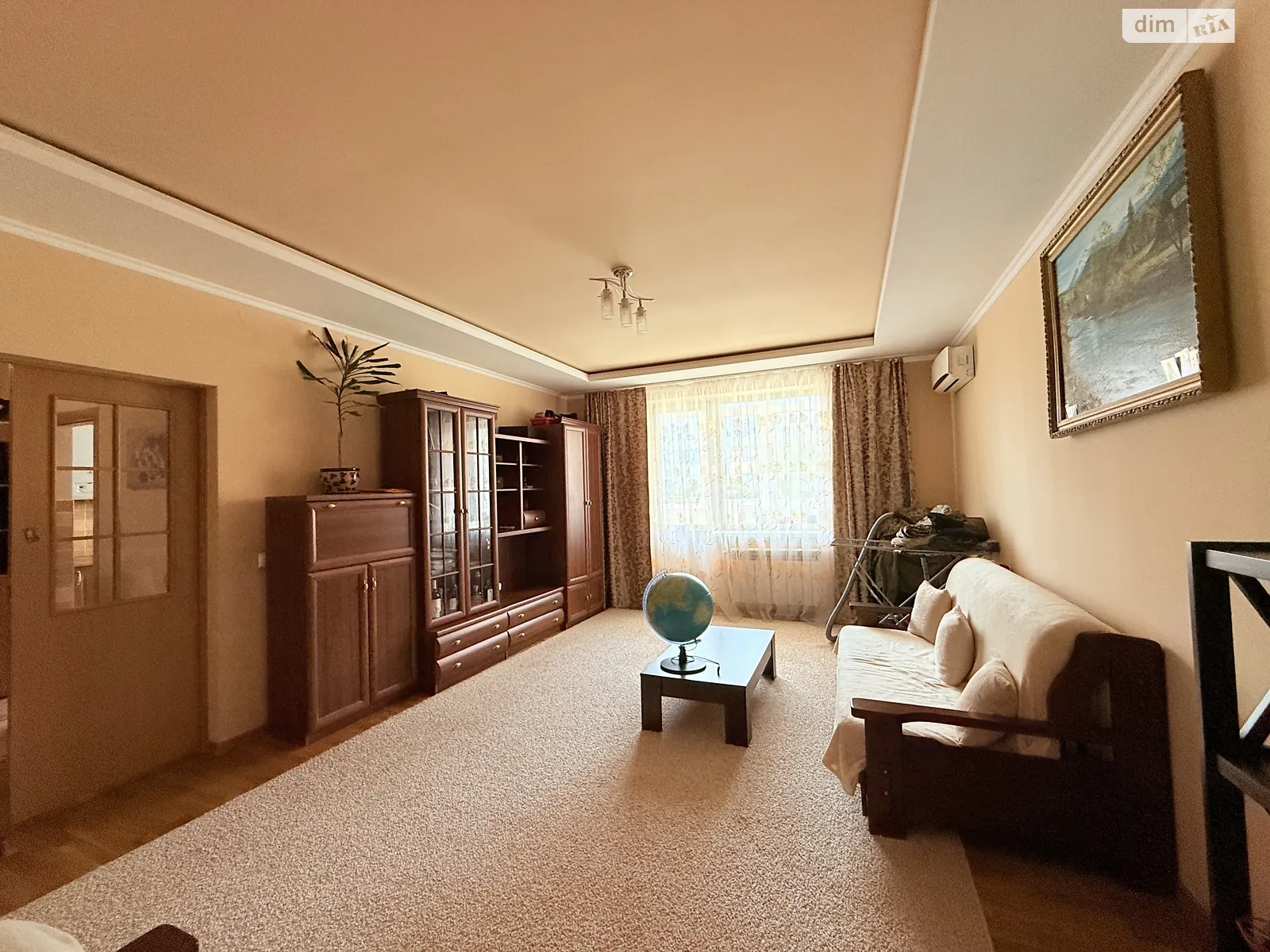 Продается 3-комнатная квартира 98.6 кв. м в Минае, ул. Шевченко - фото 1