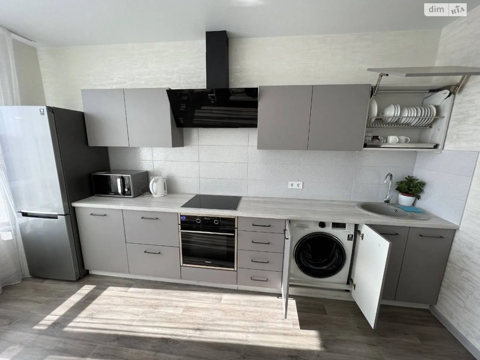 Продается 1-комнатная квартира 37 кв. м в Ирпене, ул. Университетская(Карла Маркса), 3/11 - фото 1