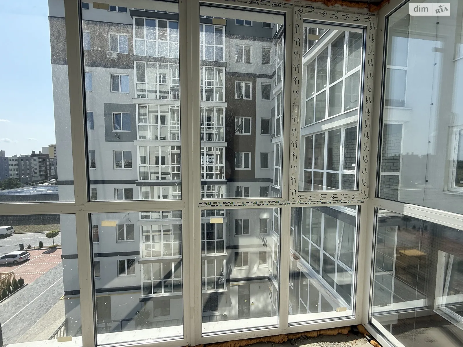 Продается 1-комнатная квартира 40 кв. м в Буче, ул. Бориса Гмыри, 7А - фото 1