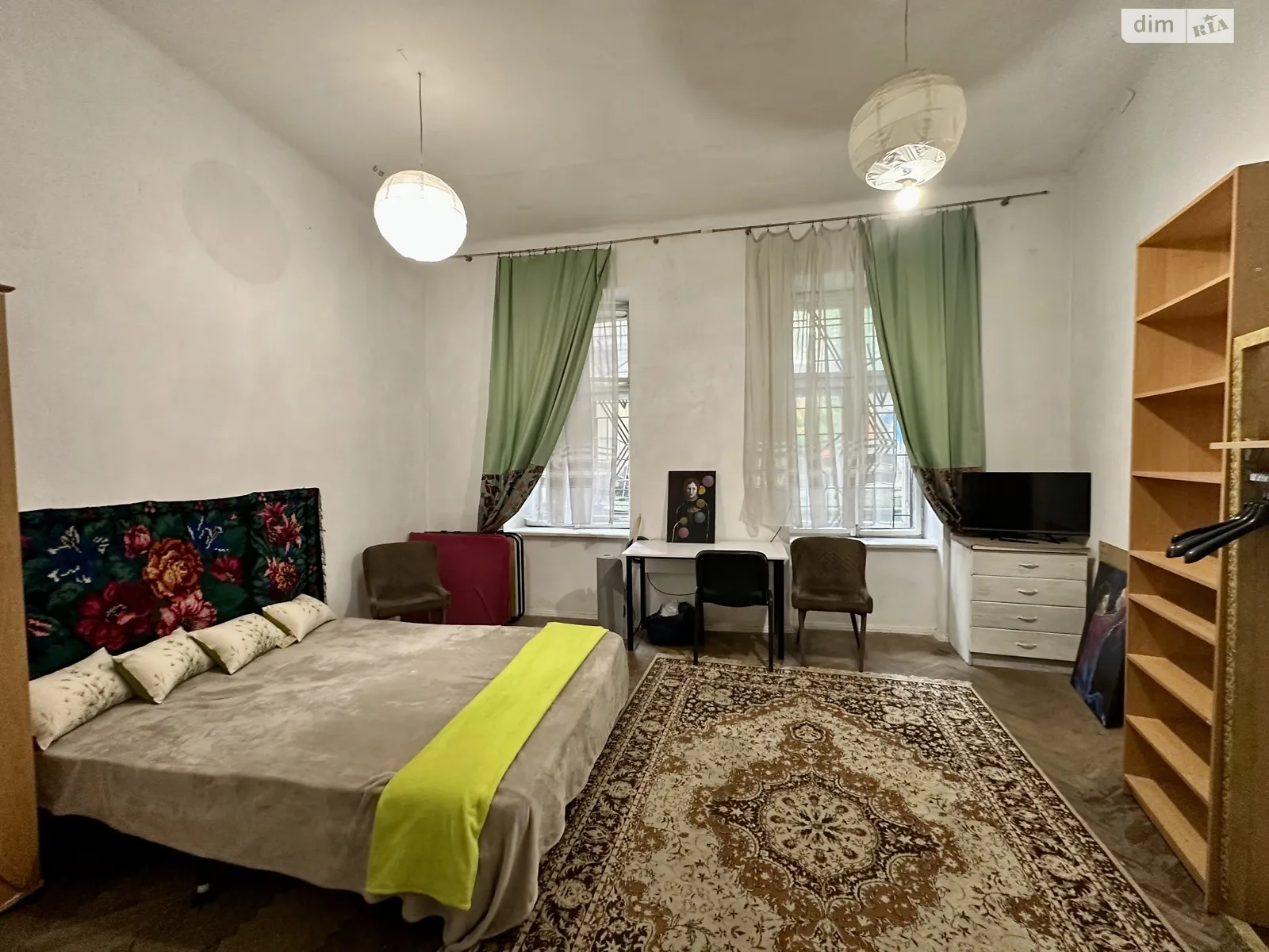 Продается 1-комнатная квартира 48 кв. м в Львове, ул. Франко Ивана, 15 - фото 1