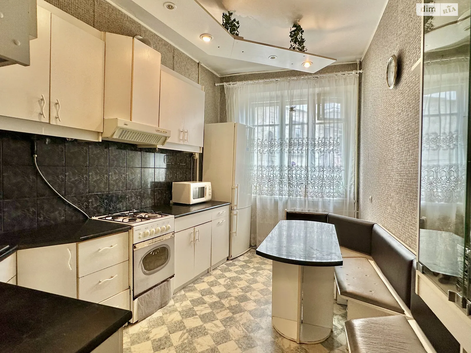 3-комнатная квартира 81.3 кв. м в Тернополе, бул. Шевченко Тараса - фото 1