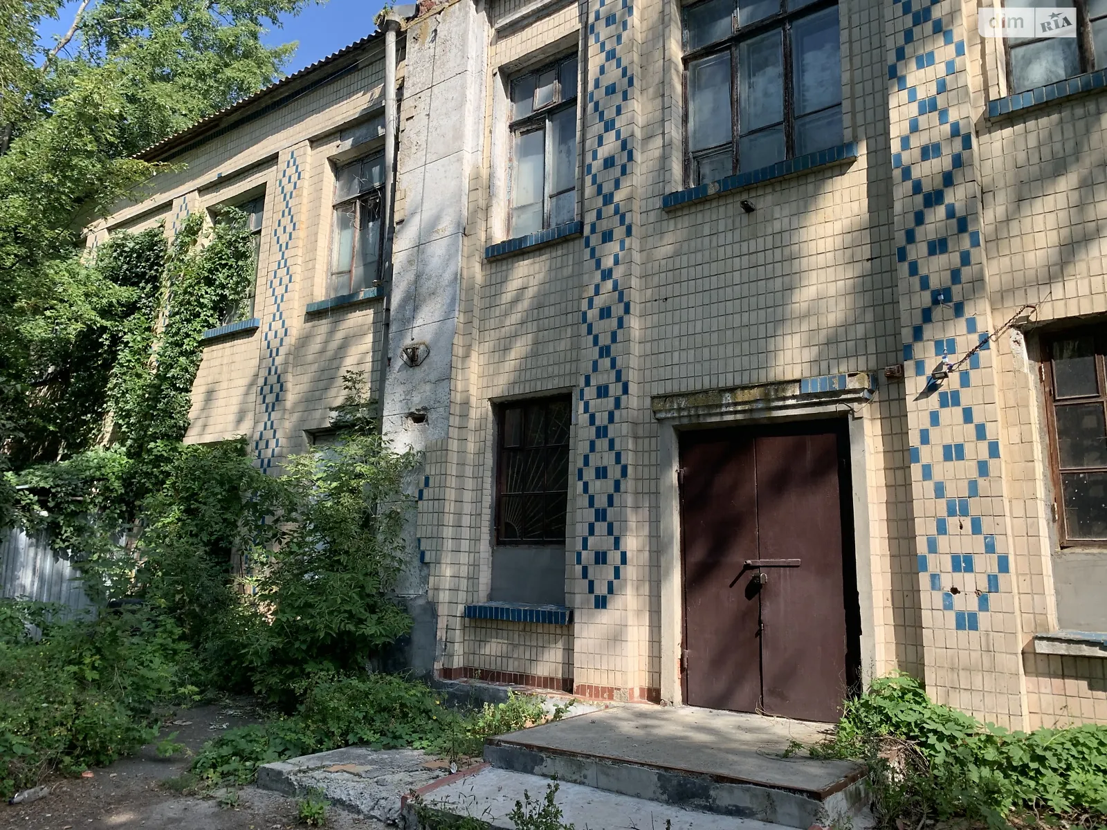 Сдается в аренду помещения свободного назначения 280 кв. м в 2-этажном здании, цена: 30000 грн - фото 1