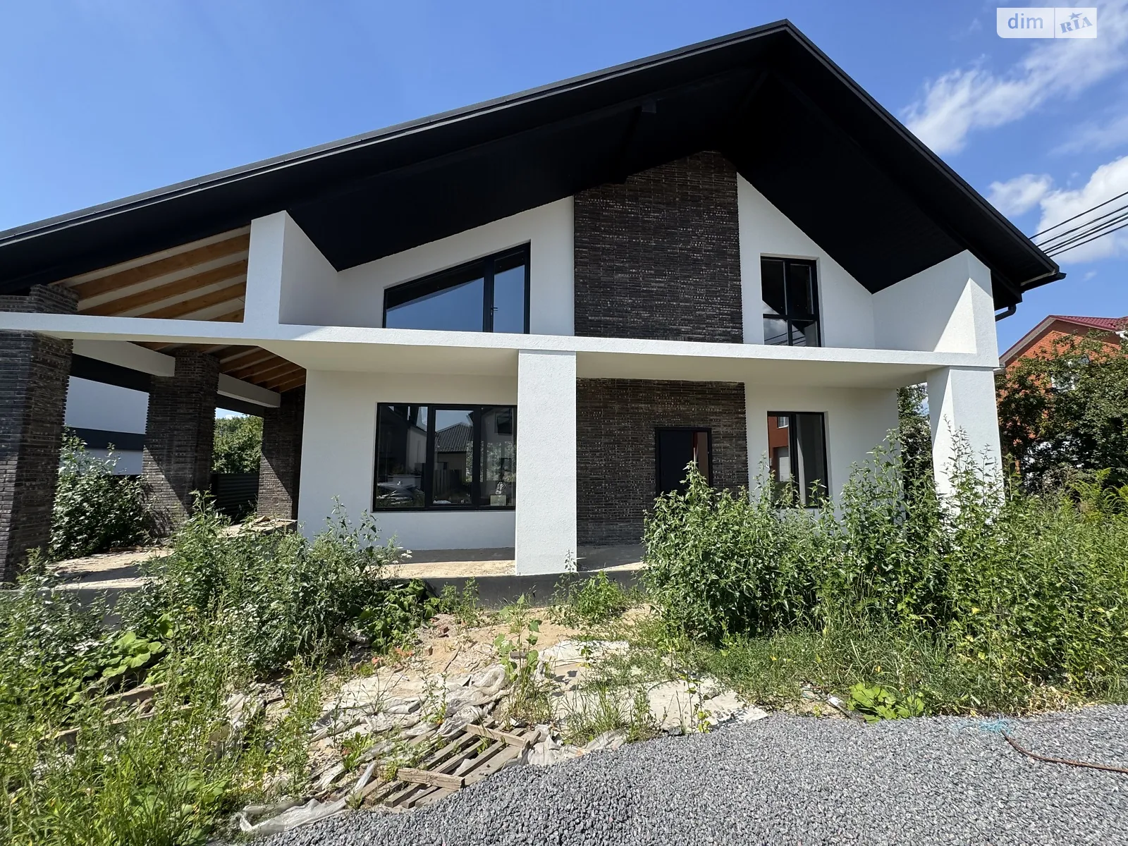 Продается дом на 2 этажа 220 кв. м с участком, цена: 150000 $ - фото 1