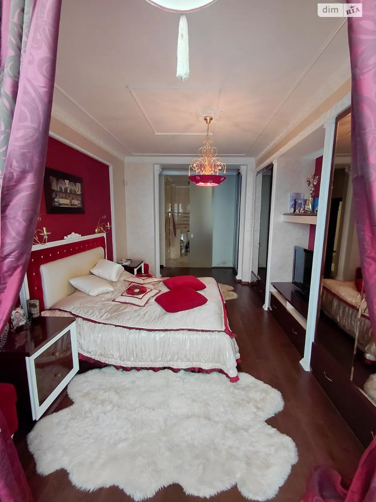 Продается 3-комнатная квартира 139.3 кв. м в Львове, просп. Черновола Вячеслава, 67В - фото 1