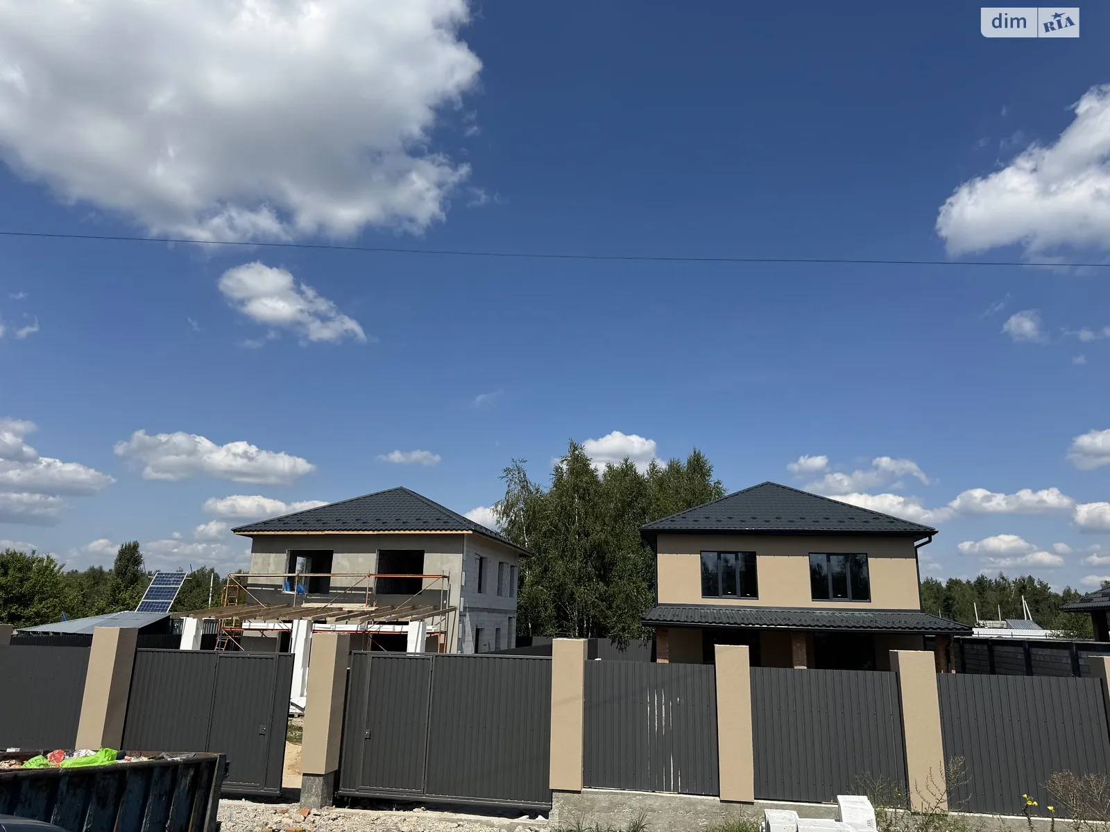 Продается дом на 2 этажа 150 кв. м с беседкой, цена: 85000 $ - фото 1