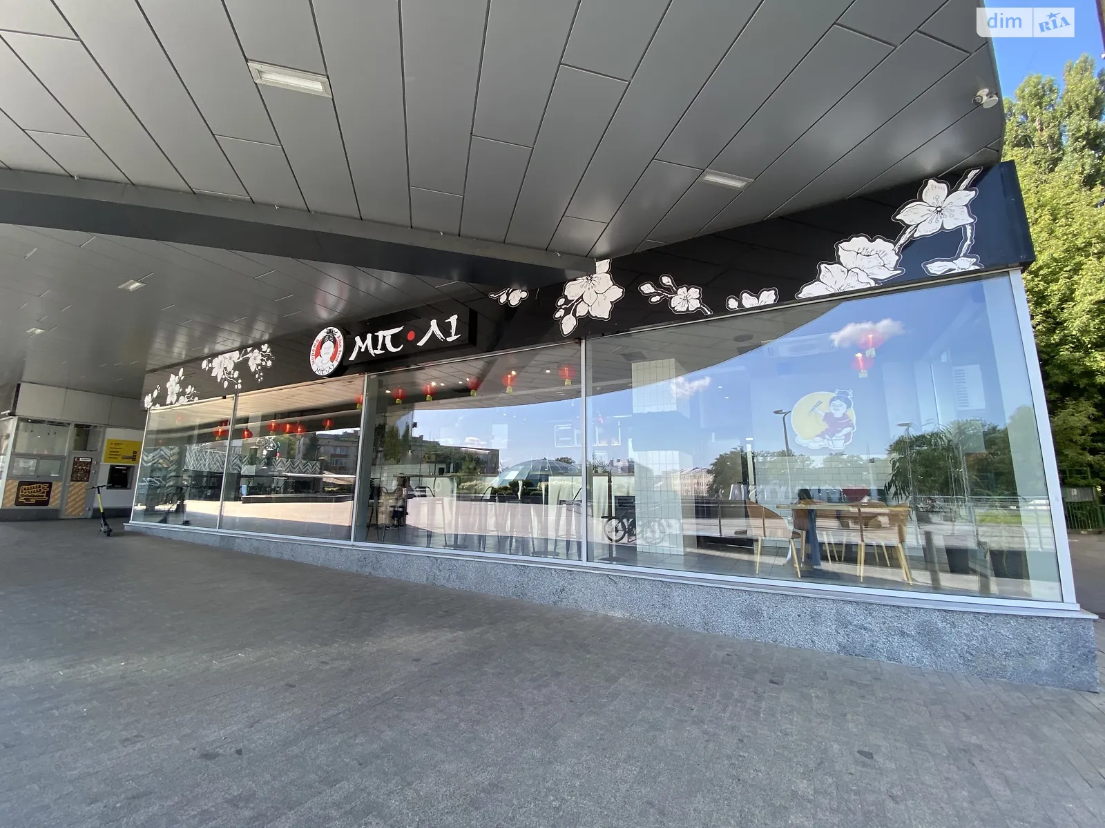 Продається об'єкт сфери послуг 82 кв. м в 4-поверховій будівлі, цена: 41000 $ - фото 1