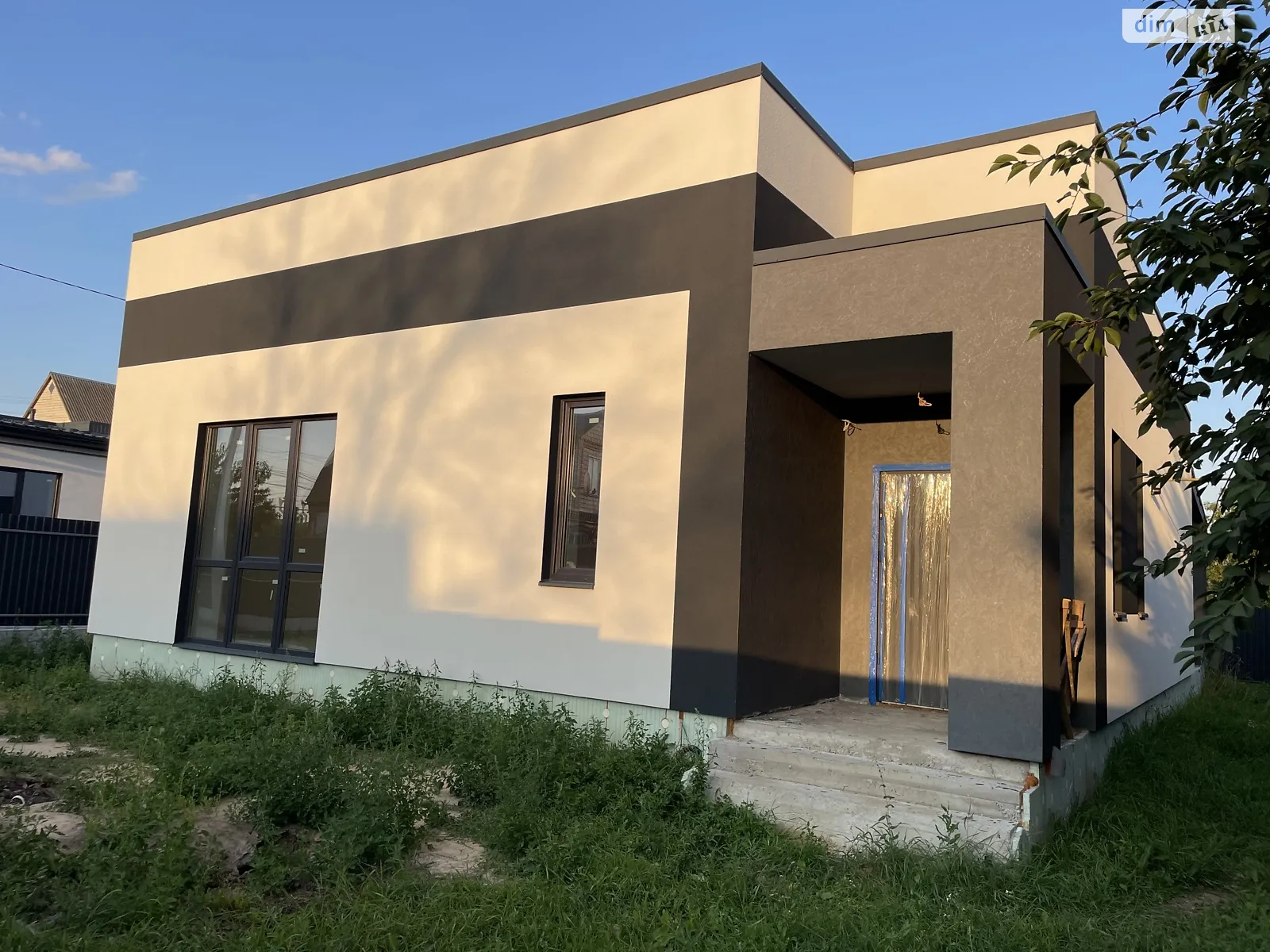 Продается одноэтажный дом 120 кв. м с баней/сауной, цена: 130000 $ - фото 1