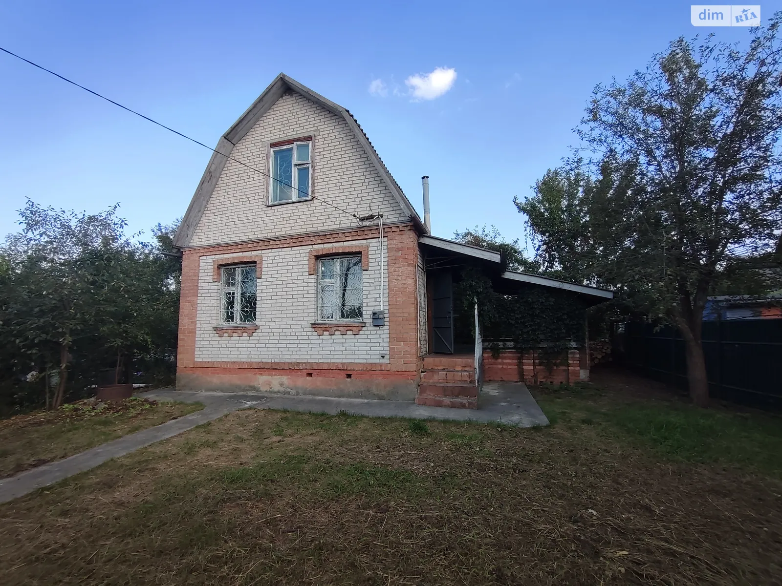 Продается дом на 2 этажа 49 кв. м с камином, цена: 44000 $ - фото 1