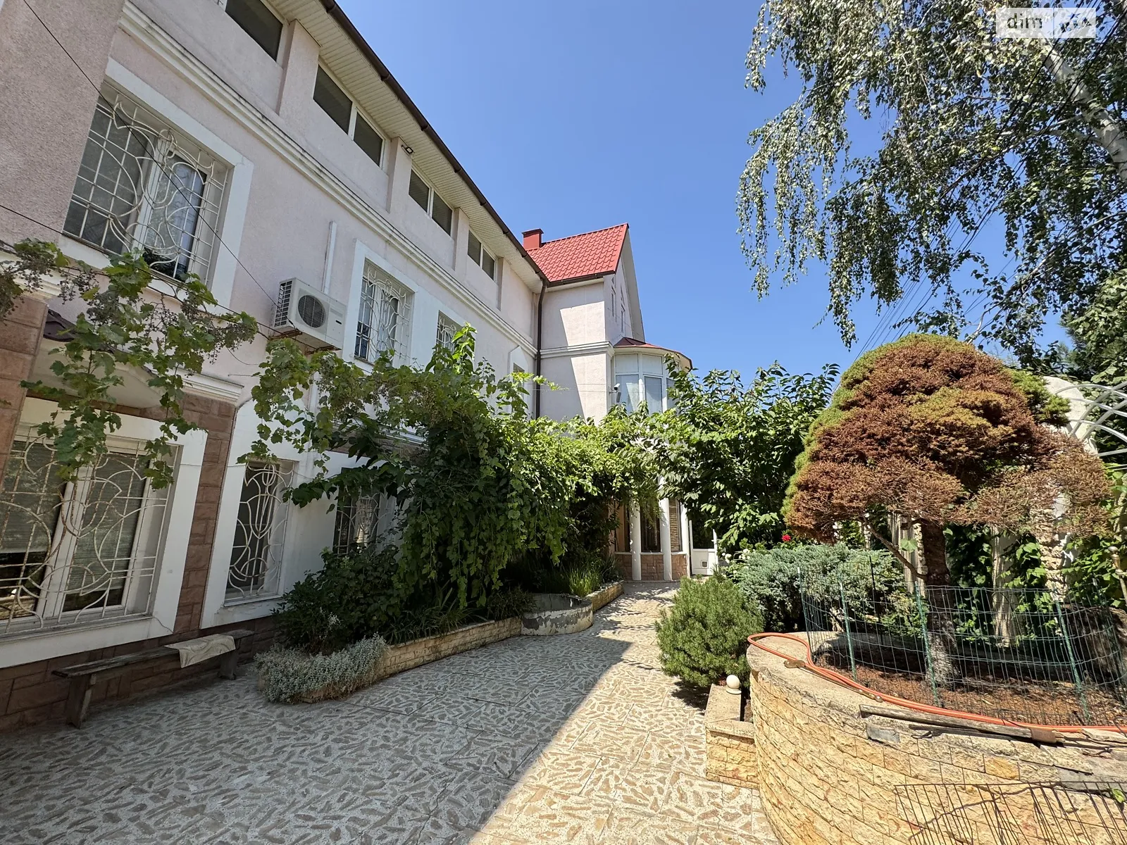 Продається будинок 3 поверховий 510 кв. м з меблями, цена: 550000 $ - фото 1