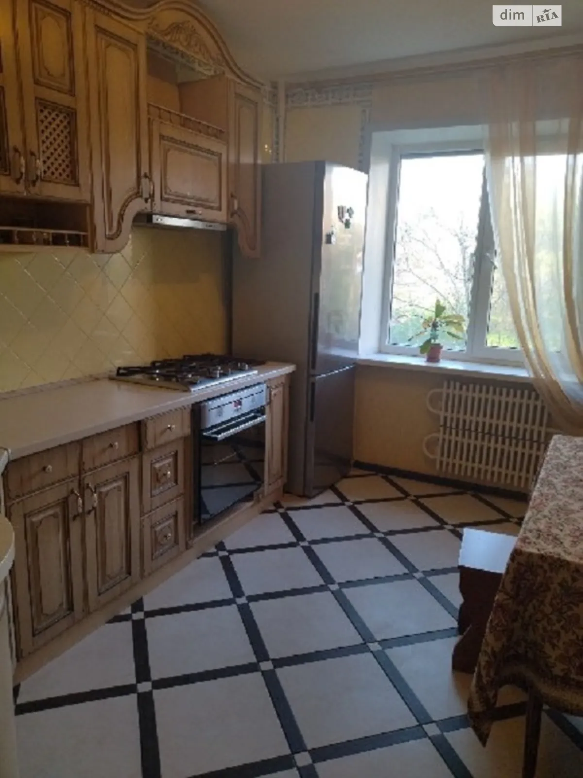 4-комнатная квартира 85 кв. м в Запорожье, ул. Звенигородская, 9А - фото 1