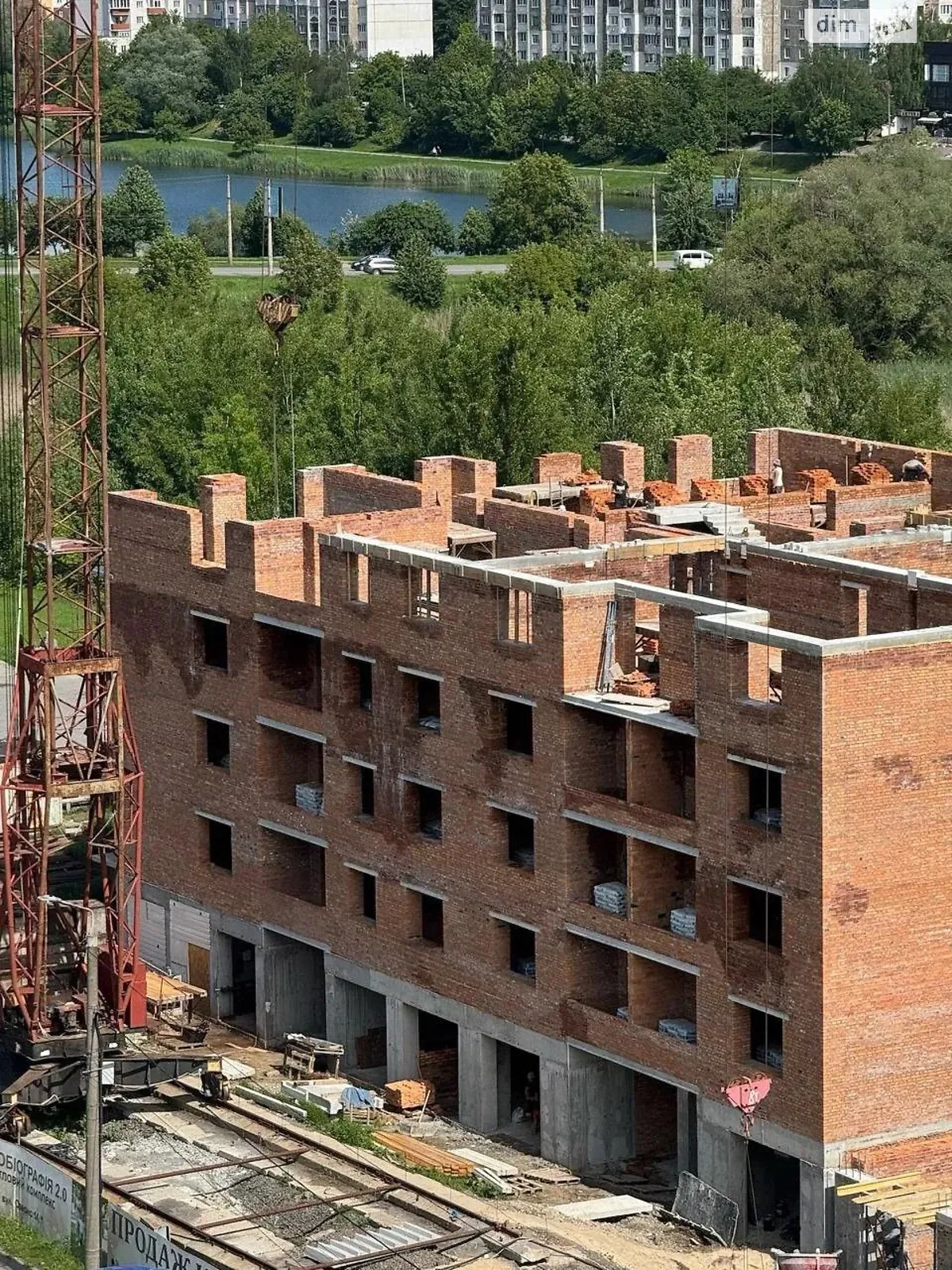 Продается 1-комнатная квартира 43.07 кв. м в Хмельницком, ул. Озерная, 9 - фото 1