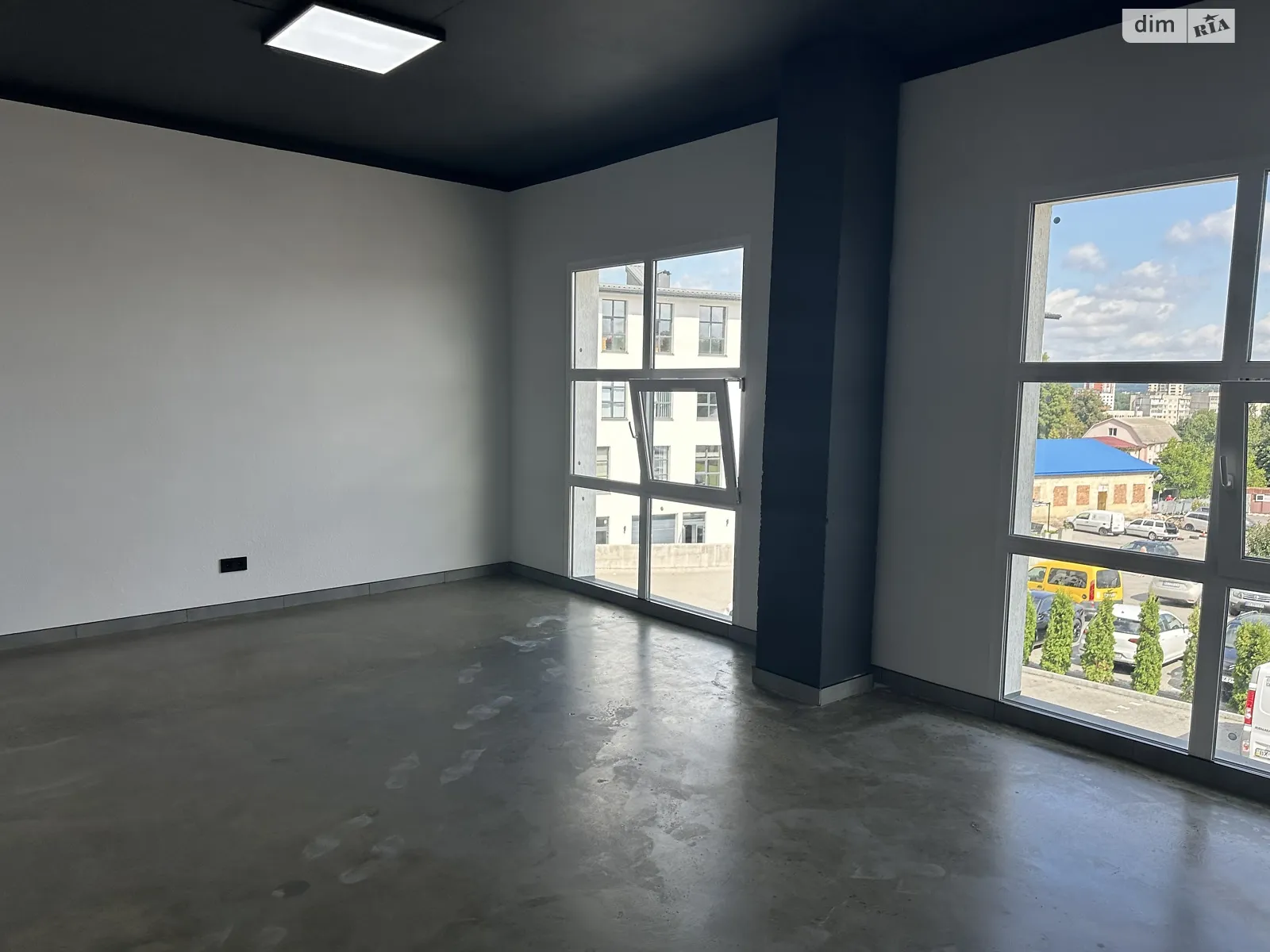 Сдается в аренду офис 156.7 кв. м в бизнес-центре, цена: 43500 грн - фото 1