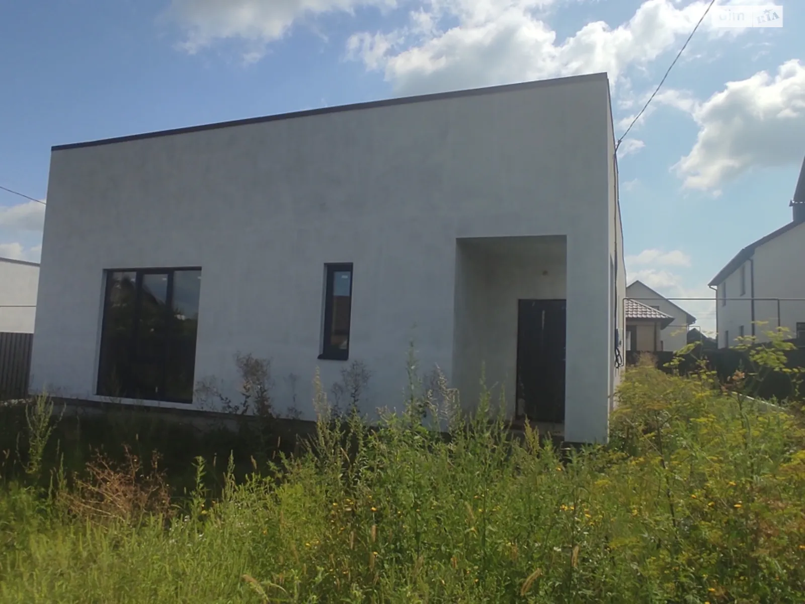 Продается одноэтажный дом 105 кв. м с участком, цена: 100000 $ - фото 1
