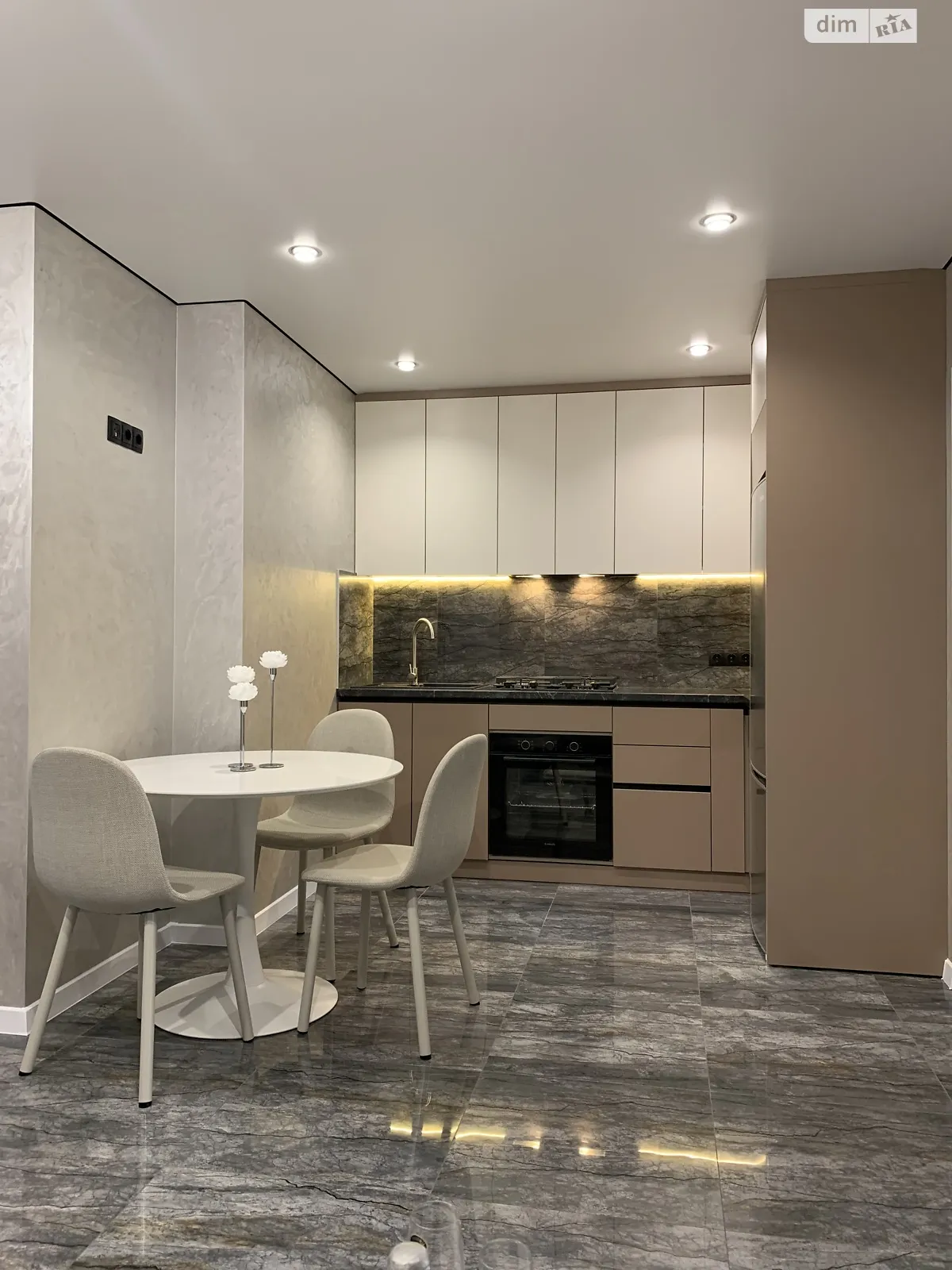 2-комнатная квартира 59 кв. м в Тернополе, ул. Киевская, 9Д - фото 1