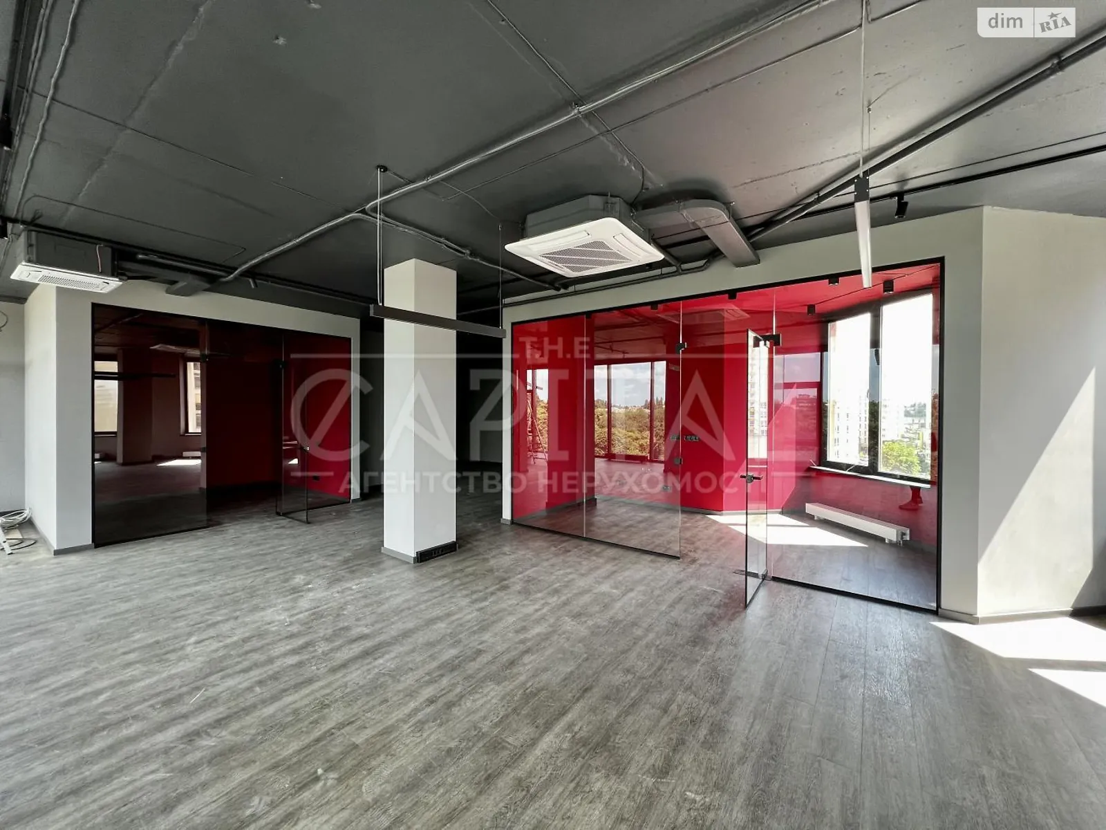 Сдается в аренду офис 294 кв. м в бизнес-центре, цена: 3700 $ - фото 1