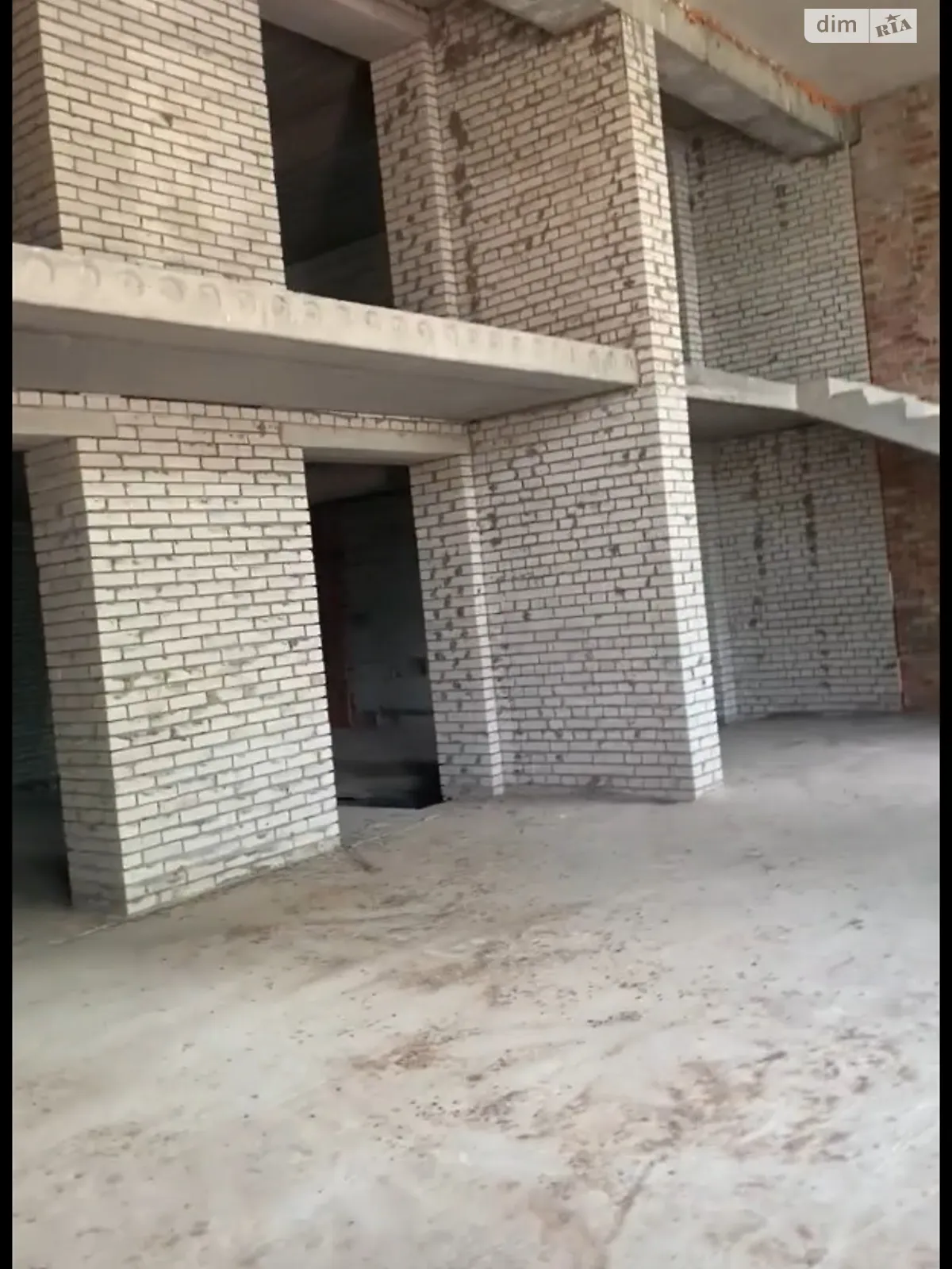 Здається в оренду приміщення вільного призначення 362 кв. м в 9-поверховій будівлі, цена: 2000 $ - фото 1