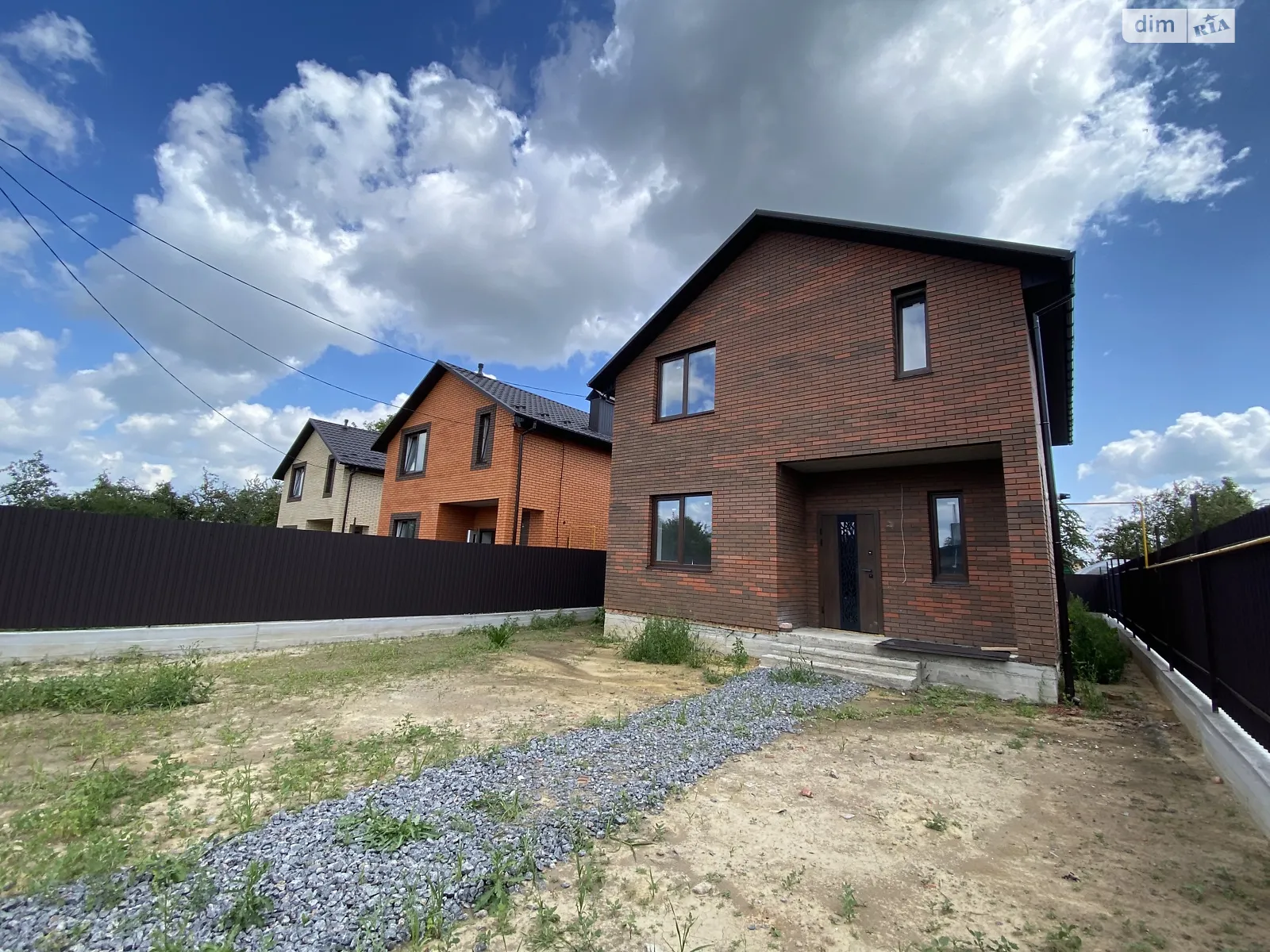 Продается дом на 2 этажа 124 кв. м с камином, цена: 92000 $ - фото 1