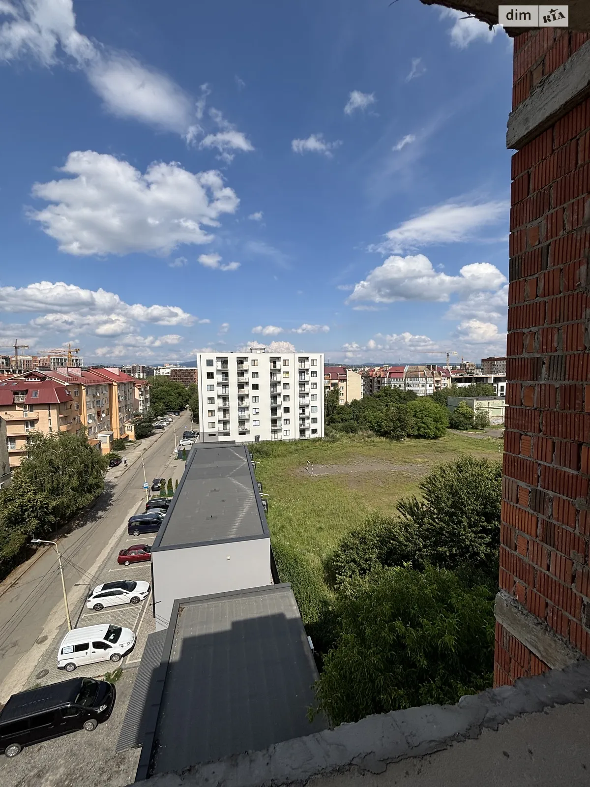 Продается 1-комнатная квартира 37 кв. м в Ужгороде, ул. Капушанская(Победы), 157 - фото 1