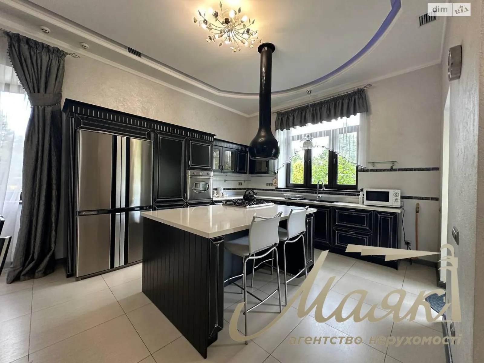 Здається в оренду будинок 2 поверховий 650 кв. м з подвалом, цена: 4000 $ - фото 1