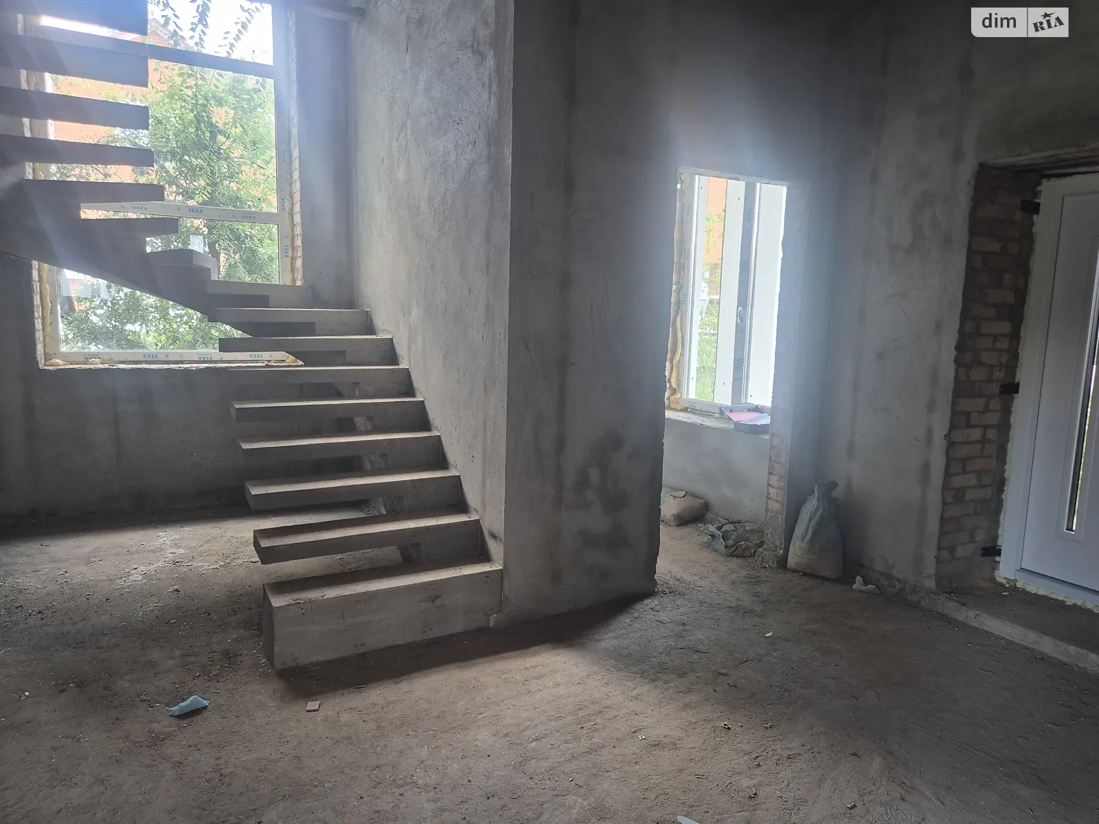 Продается дом на 2 этажа 165 кв. м с мансардой, цена: 150000 $ - фото 1