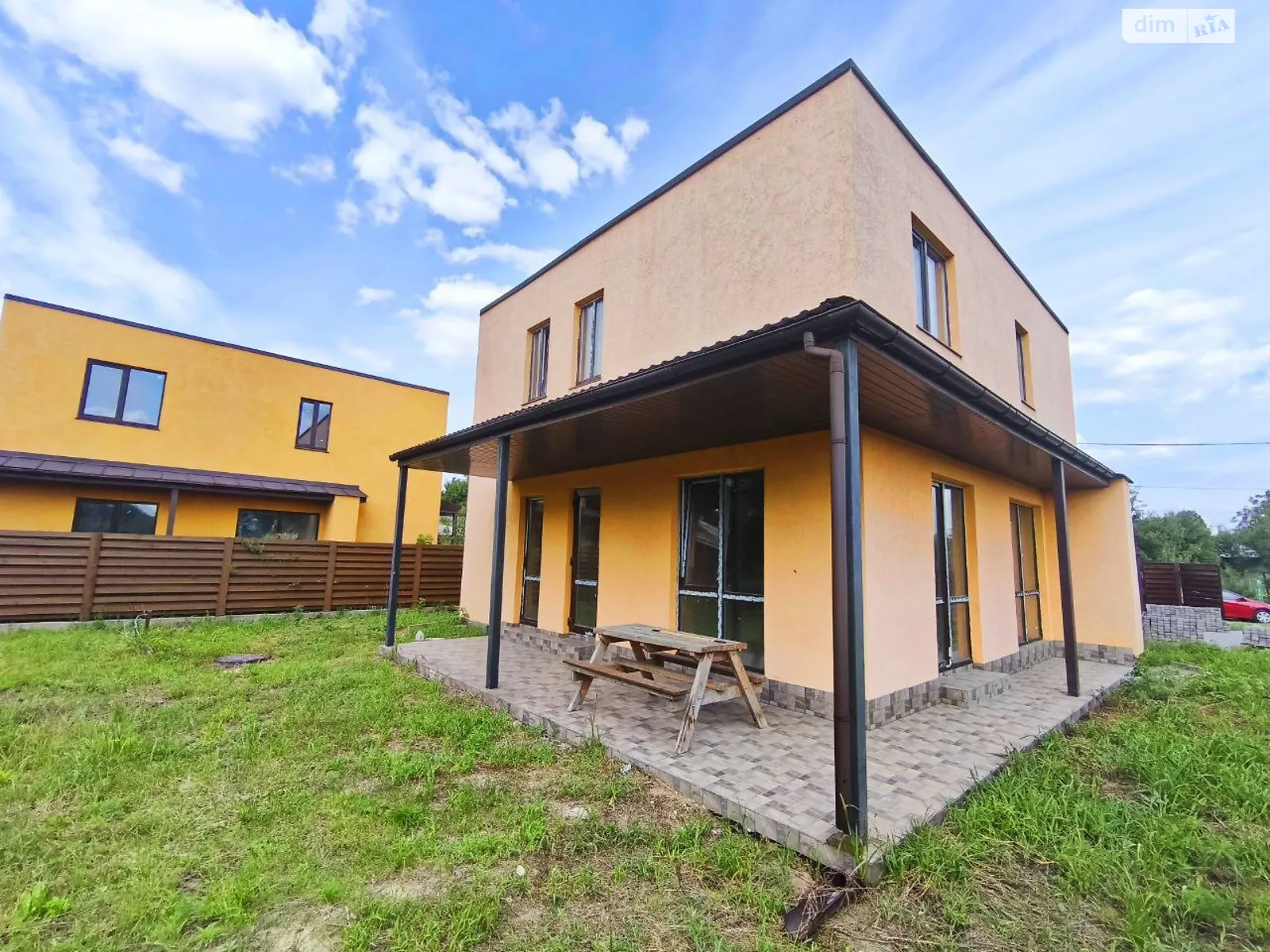 Продается дом на 2 этажа 136.2 кв. м с подвалом, цена: 95000 $ - фото 1
