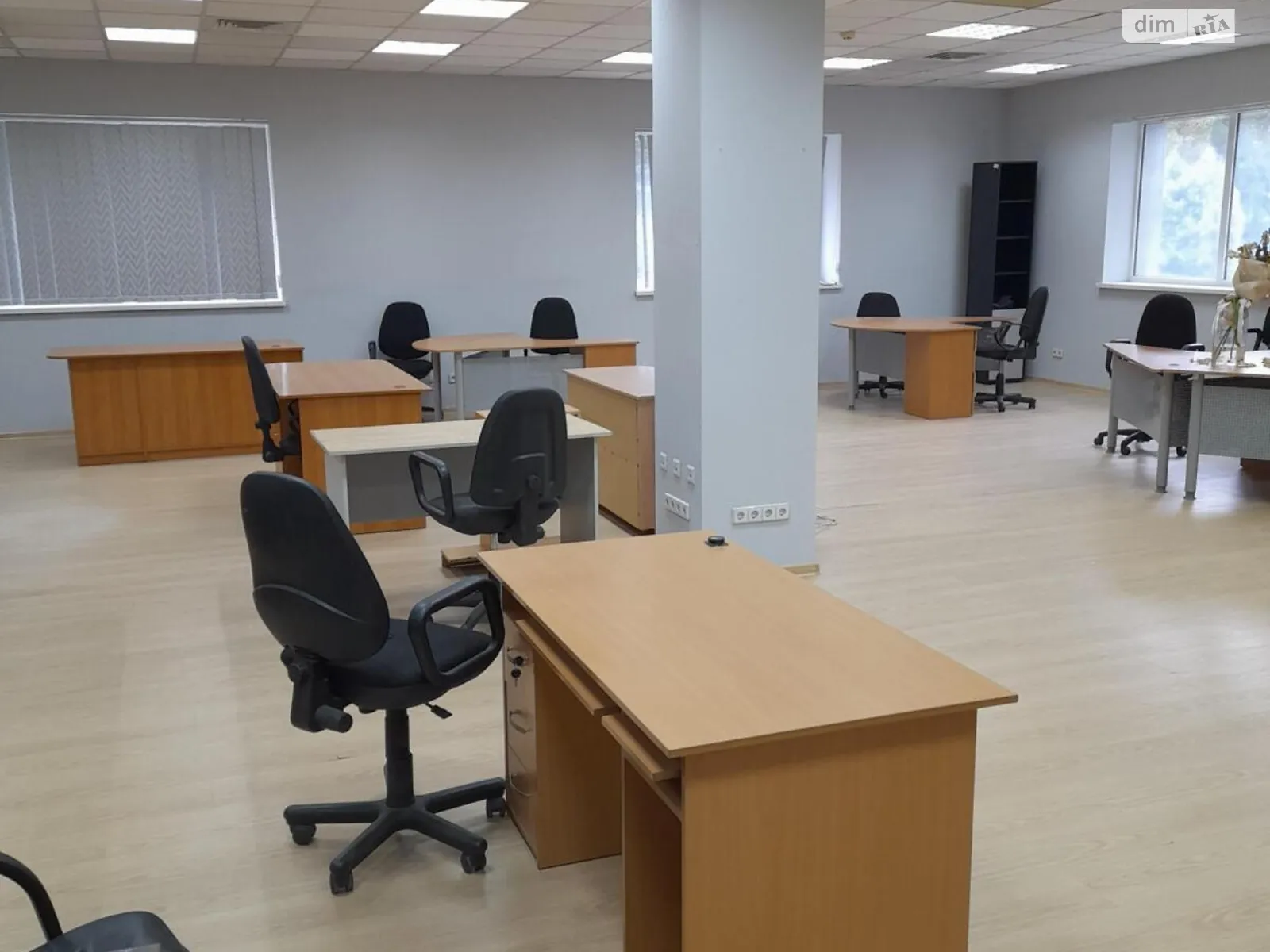 Сдается в аренду офис 133 кв. м в бизнес-центре, цена: 35000 грн - фото 1