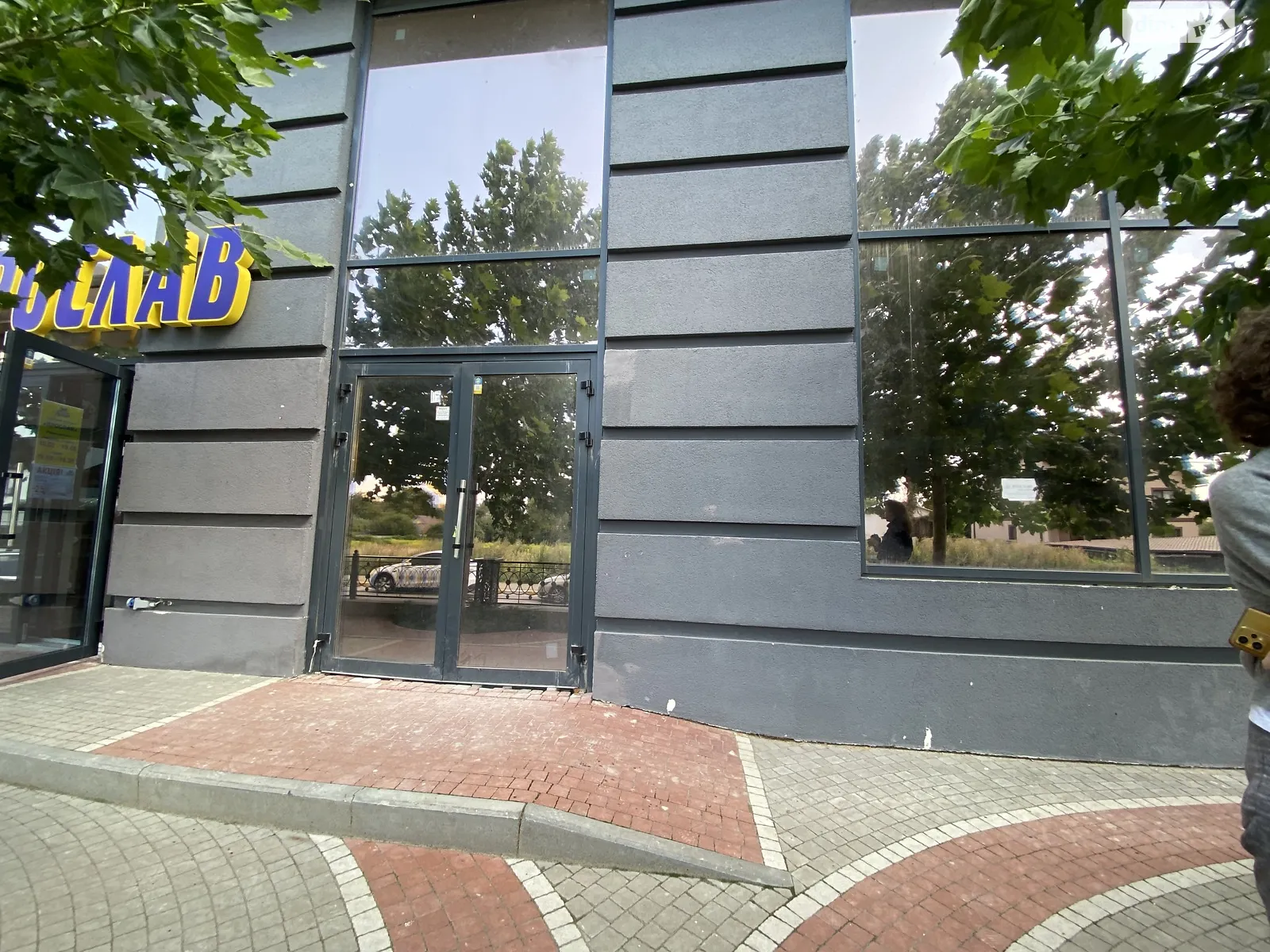 Здається в оренду приміщення вільного призначення 362 кв. м в 9-поверховій будівлі, цена: 2000 $ - фото 1