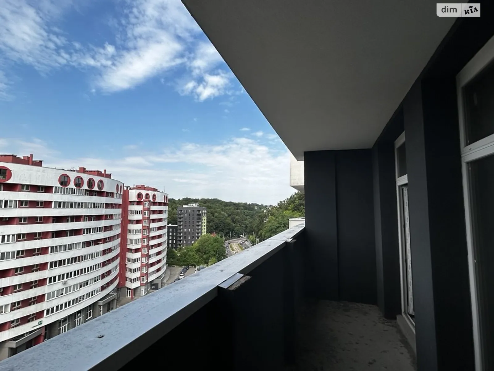 Продается 1-комнатная квартира 45 кв. м в Львове, ул. Стуса Василия, 51-53 - фото 1