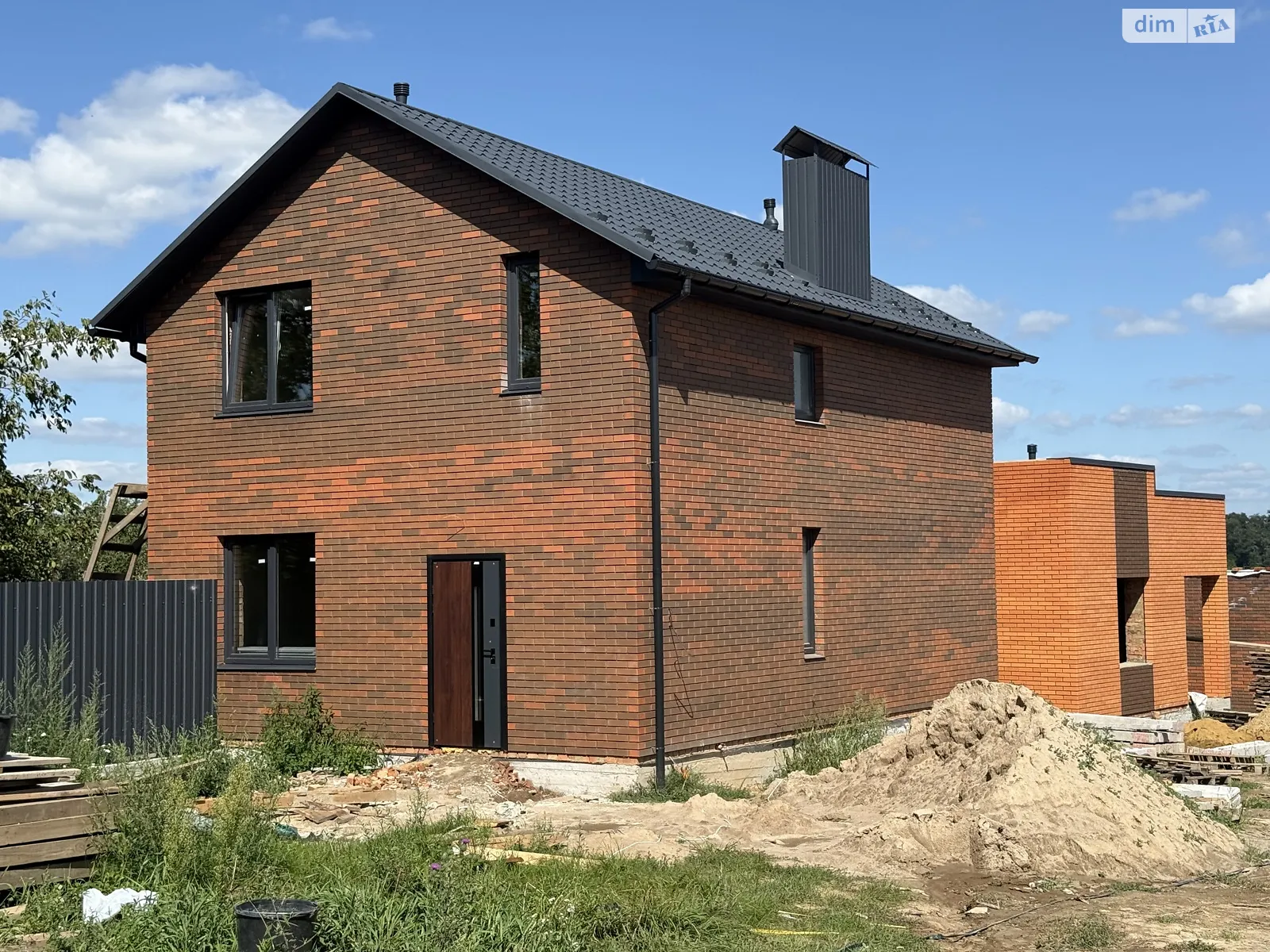 Продается дом на 2 этажа 105 кв. м с беседкой, цена: 88000 $ - фото 1